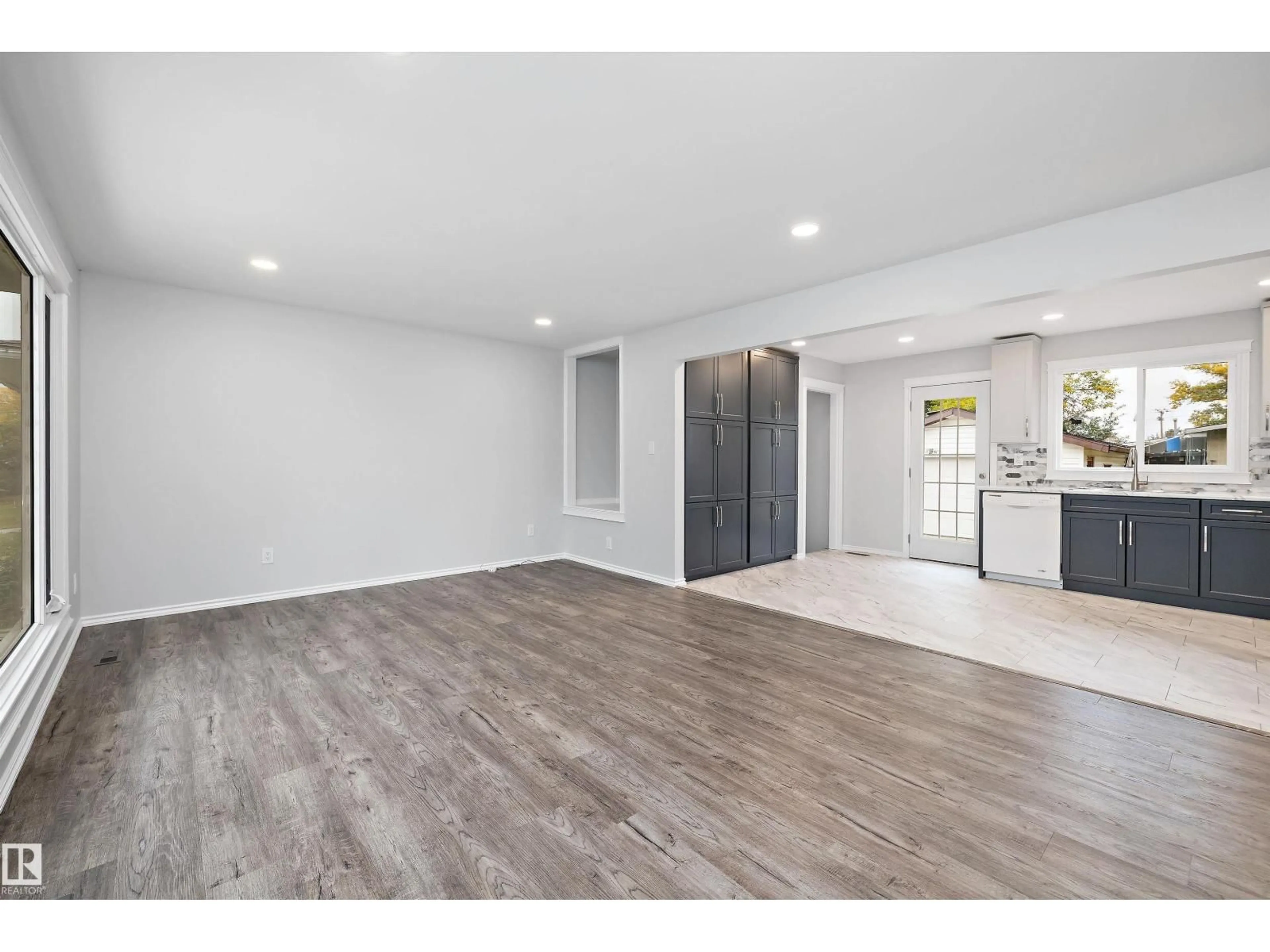 Unknown for 1032 MONY PENNY CR, Sherwood Park Alberta T8A1C3