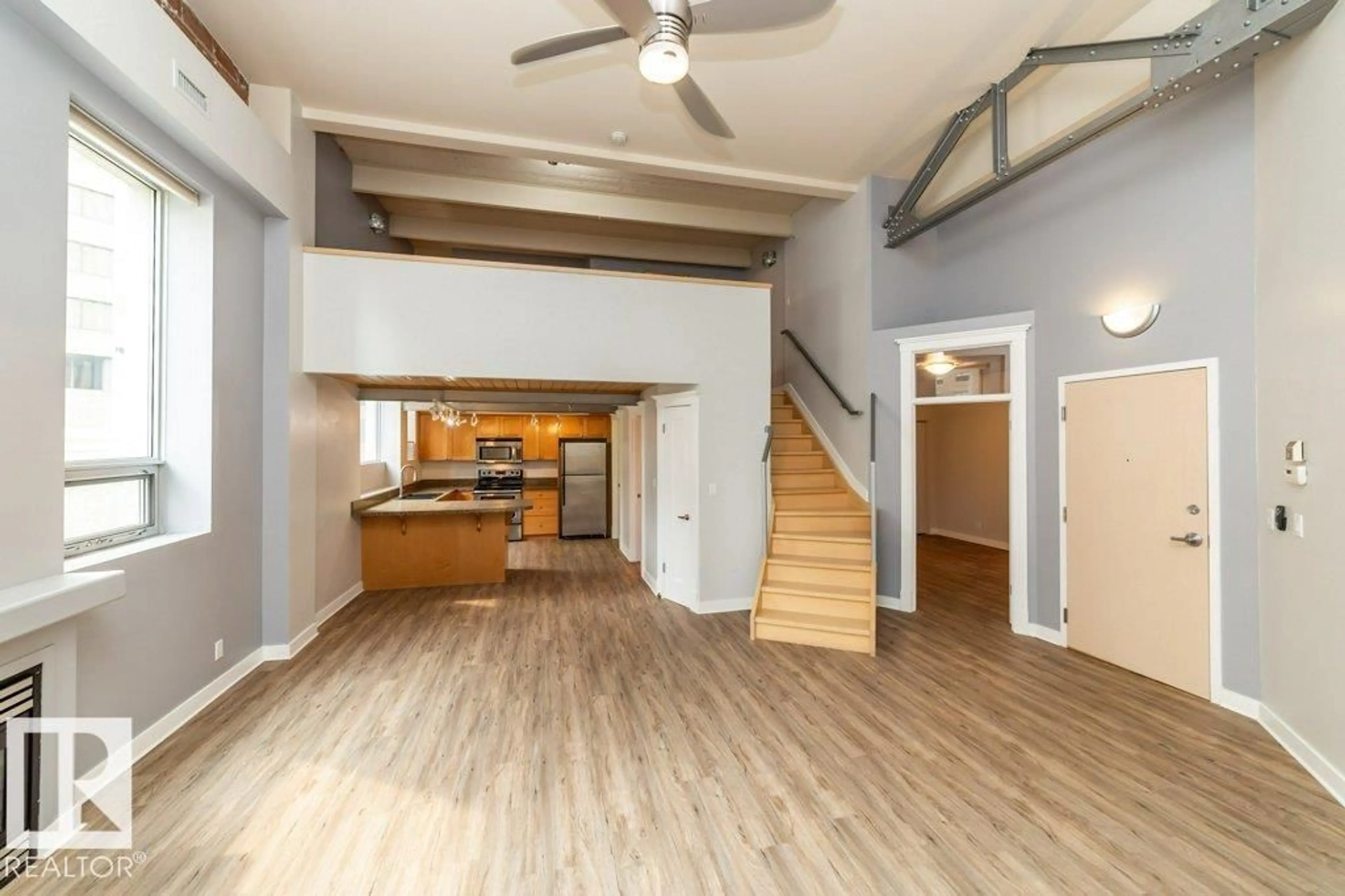 Unknown for 208 - 10009 102 AV, Edmonton Alberta T5J5B6