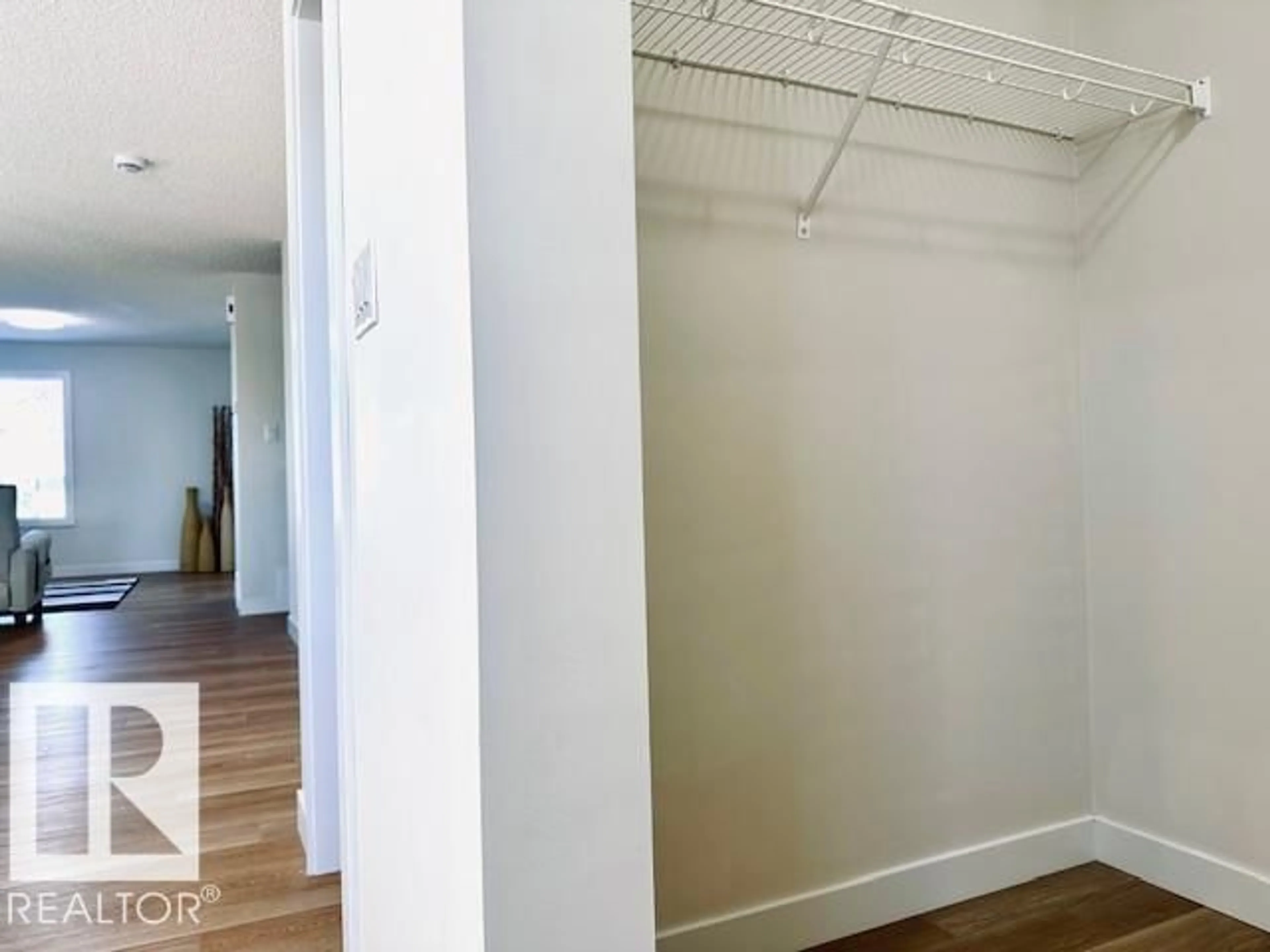 A pic of a room for 4845 115 AV, Edmonton Alberta T5W0W3