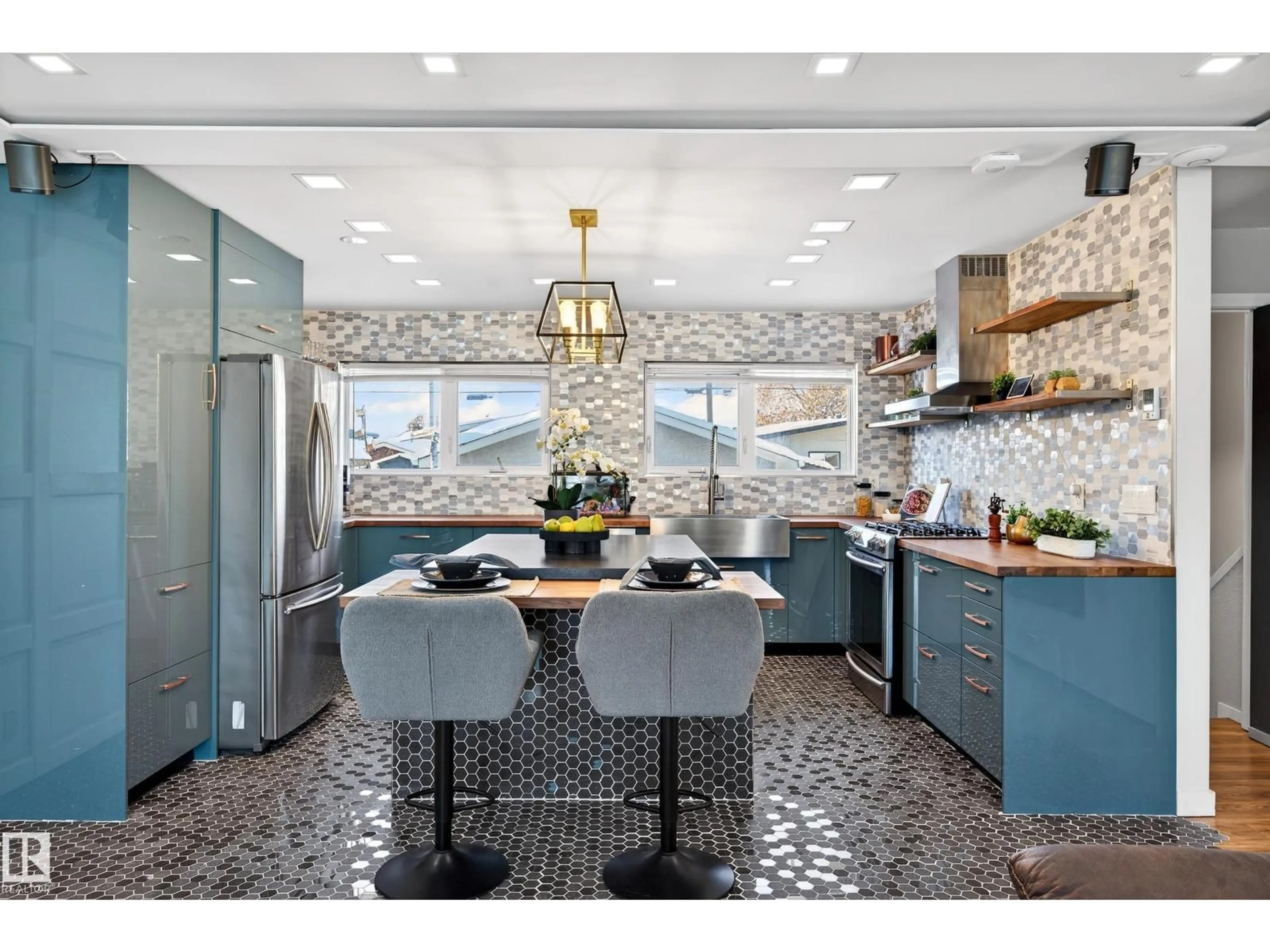 Contemporary kitchen, ceramic/tile floor for NW - 13028 81 ST, Edmonton Alberta T5C1N4