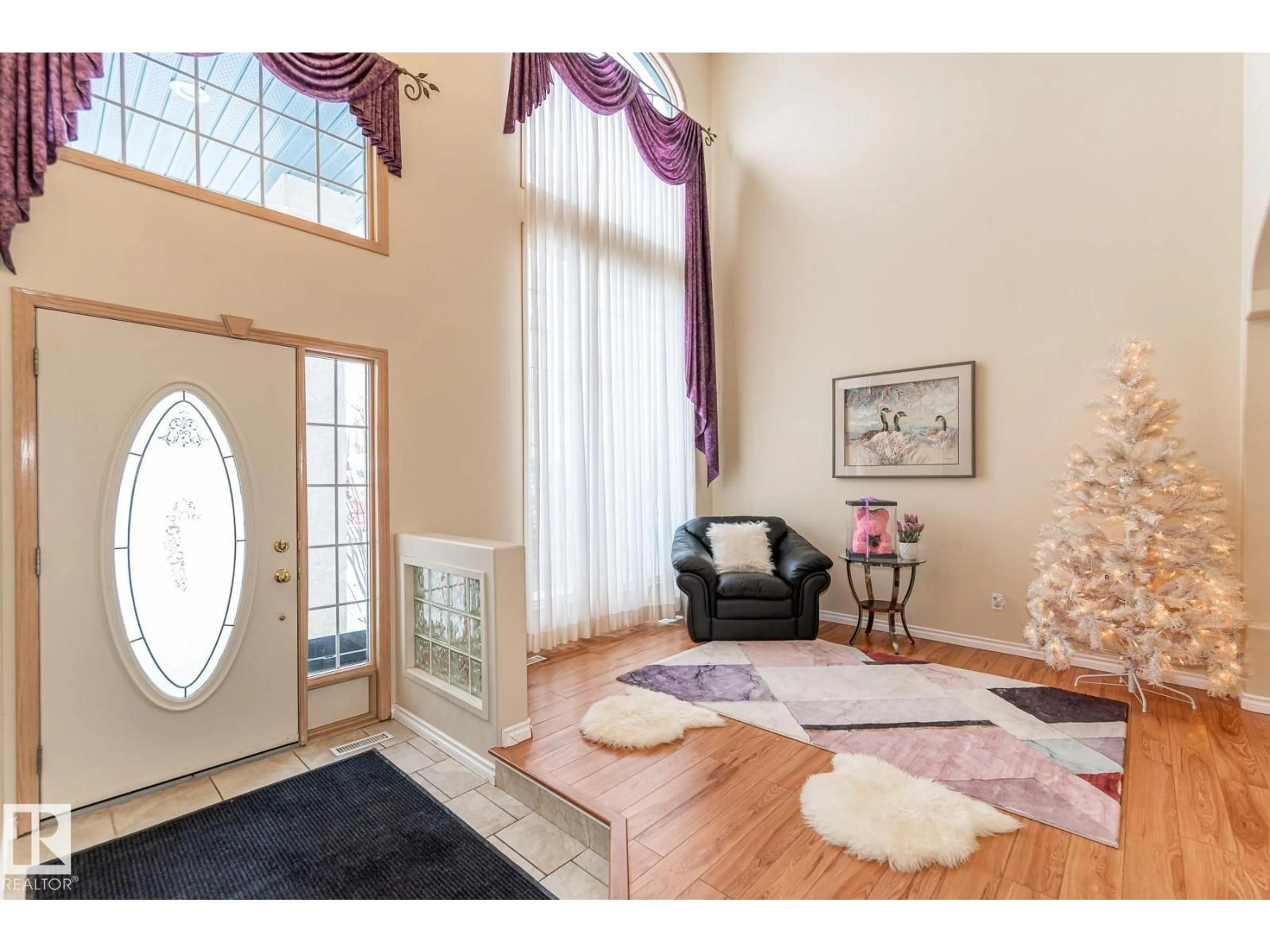 Indoor entryway for NW - 1135 116 ST, Edmonton Alberta T6J6X5