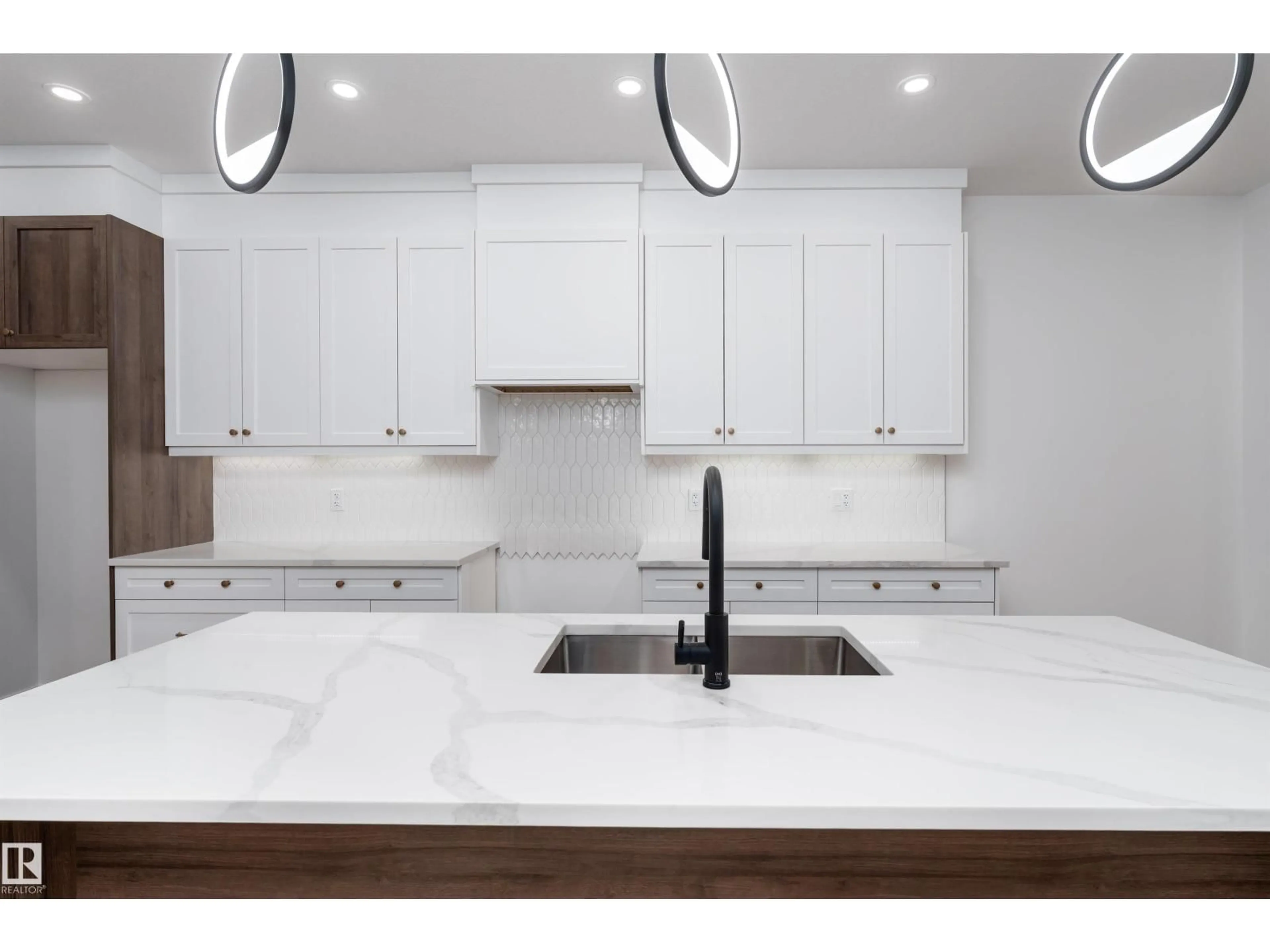 Contemporary kitchen, ceramic/tile floor for 3109 MAGPIE WY, Edmonton Alberta T5S0V3