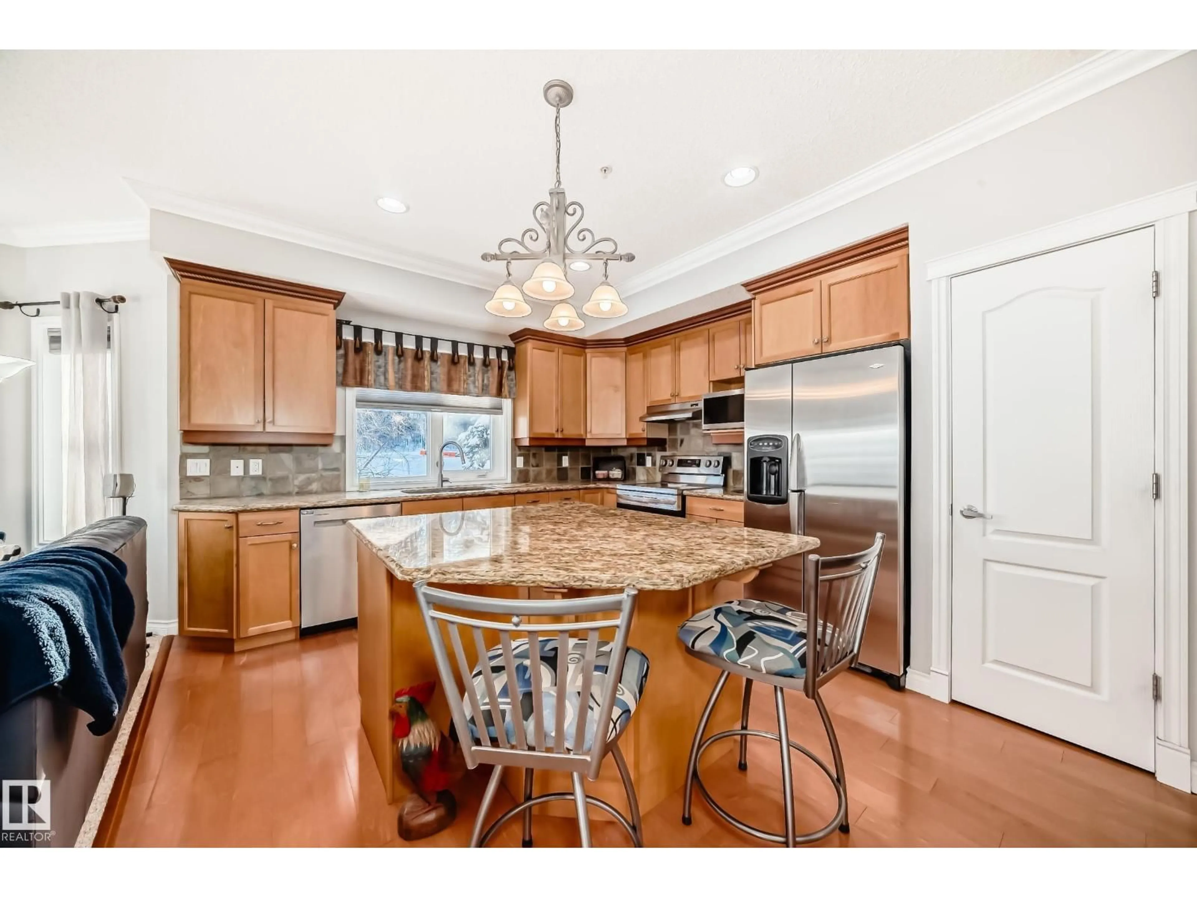 Open concept kitchen, unknown for 206 30 ST JOSEPH, St. Albert Alberta T8N7C9