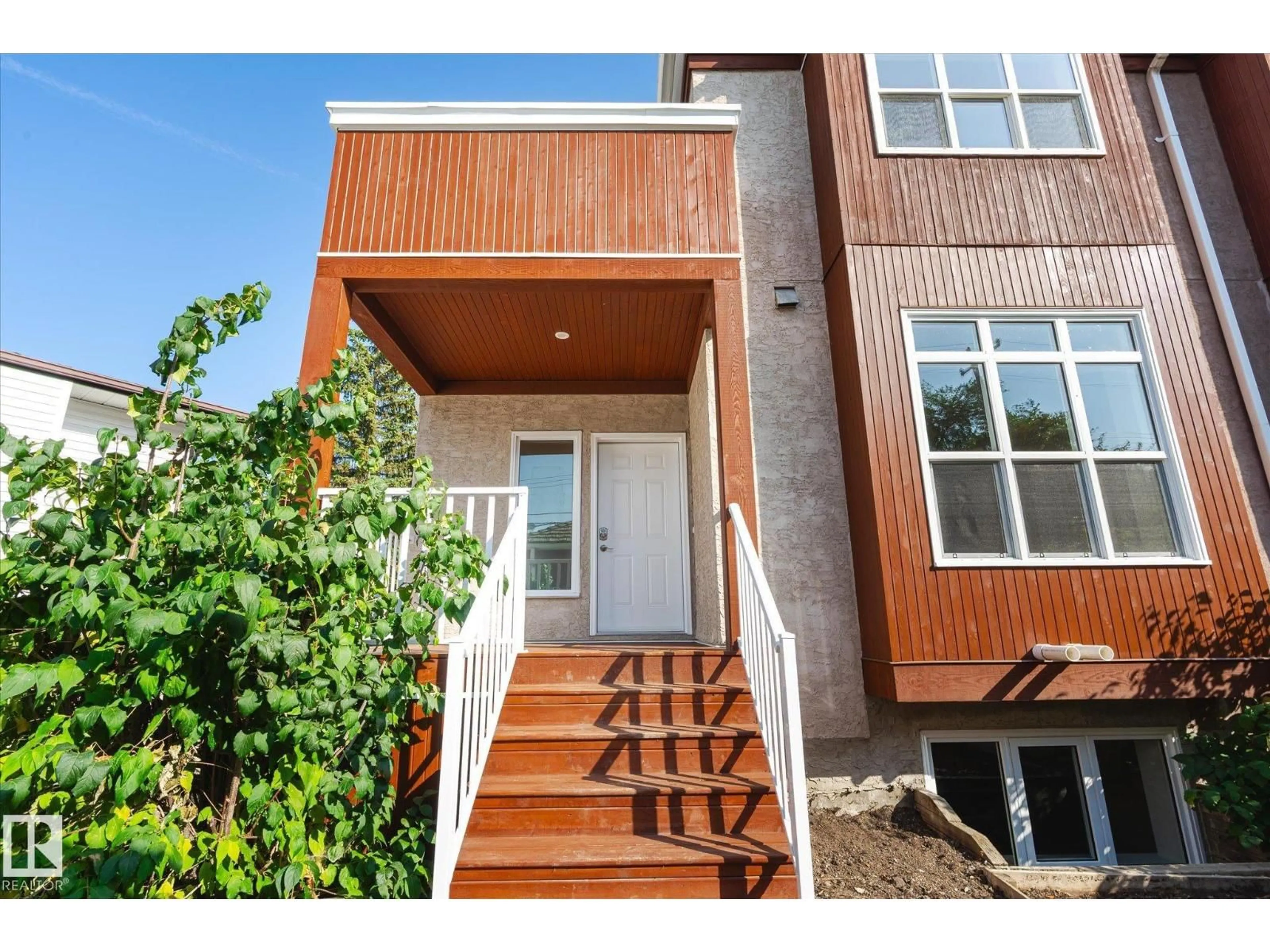 Unknown for 9306 91 ST, Edmonton Alberta T6C3N9