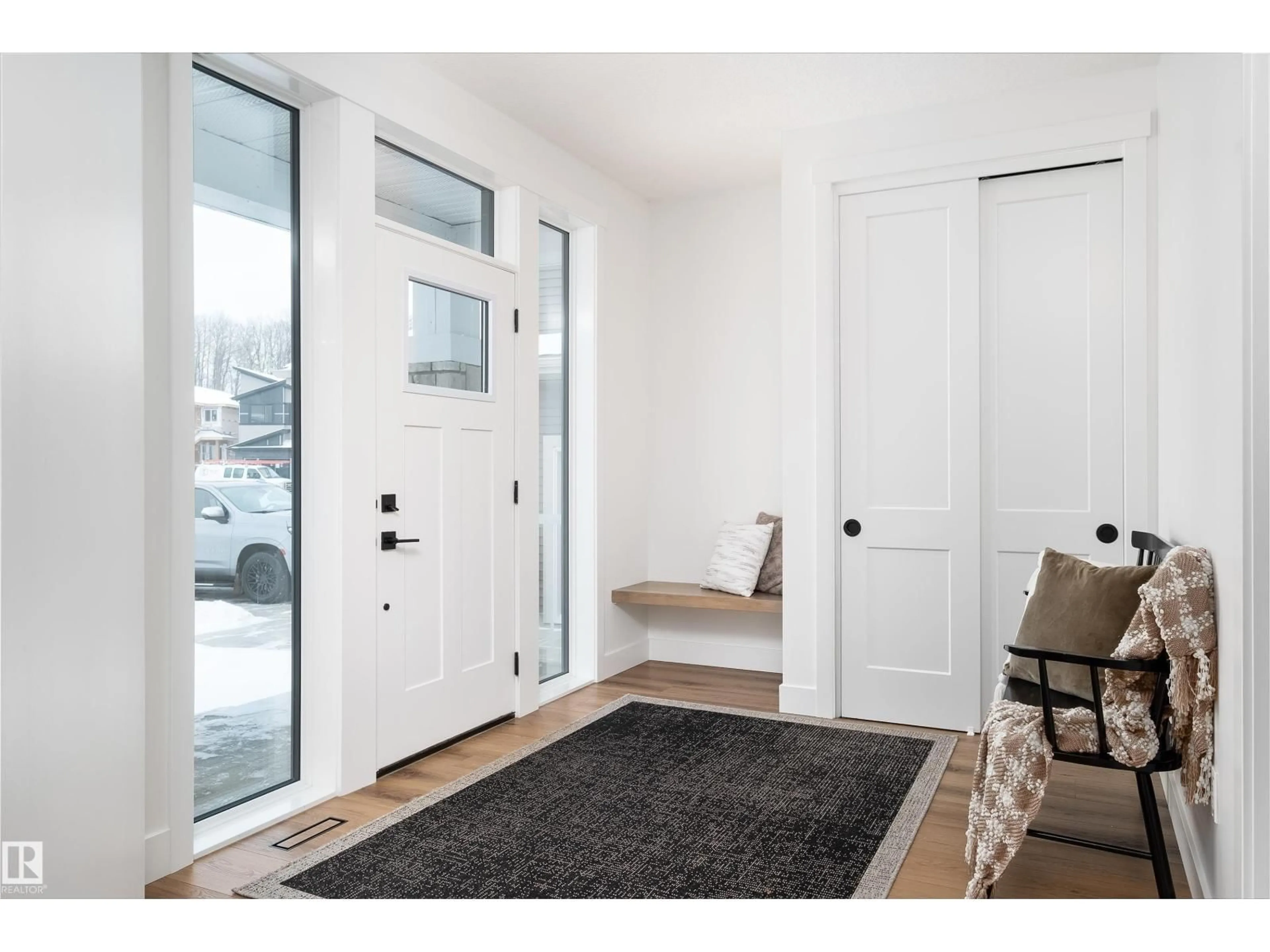 Indoor entryway for 7 SYDWYCK CI, Spruce Grove Alberta T7X4C9