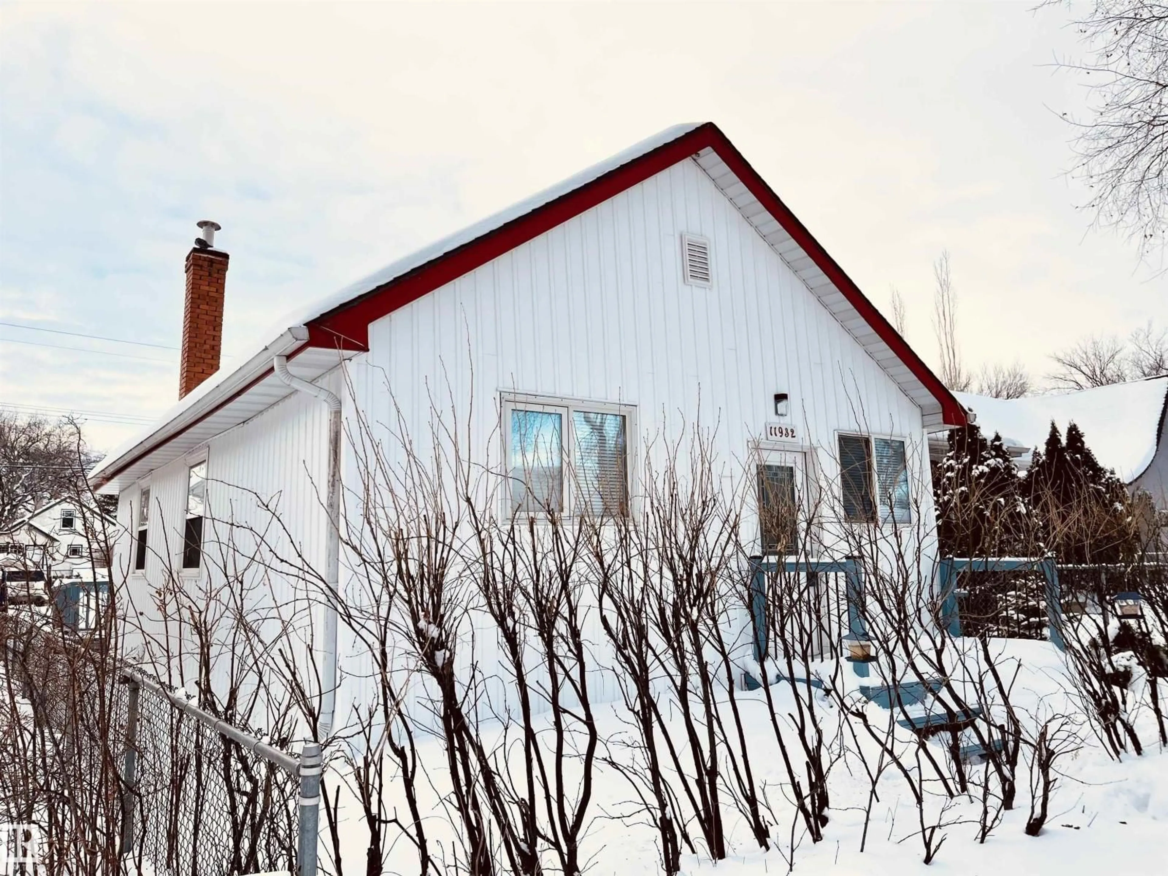 Unknown for 11932 91 ST, Edmonton Alberta T5B4R6