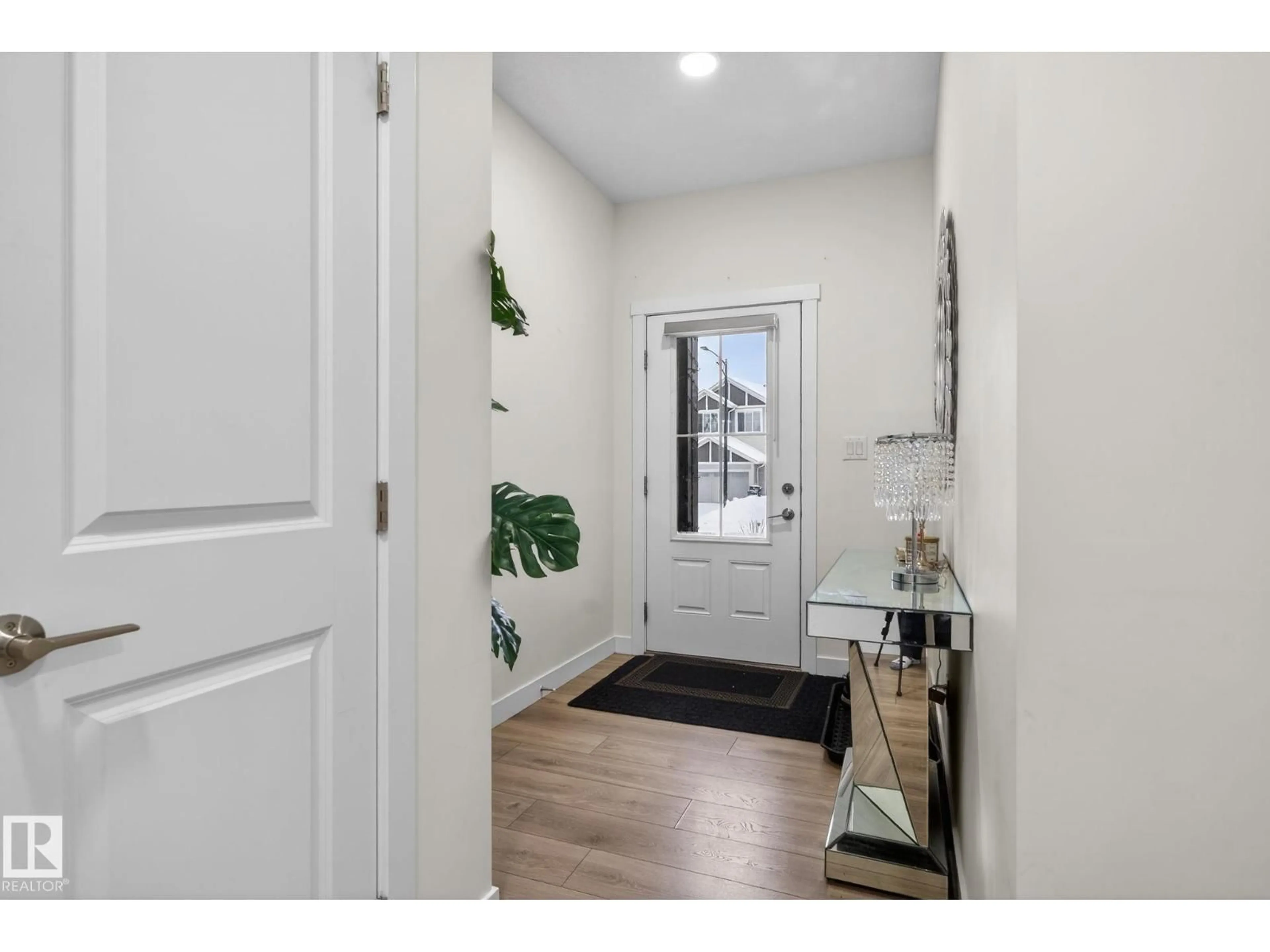 Indoor entryway for 7344 177 AV, Edmonton Alberta T5Z0V9