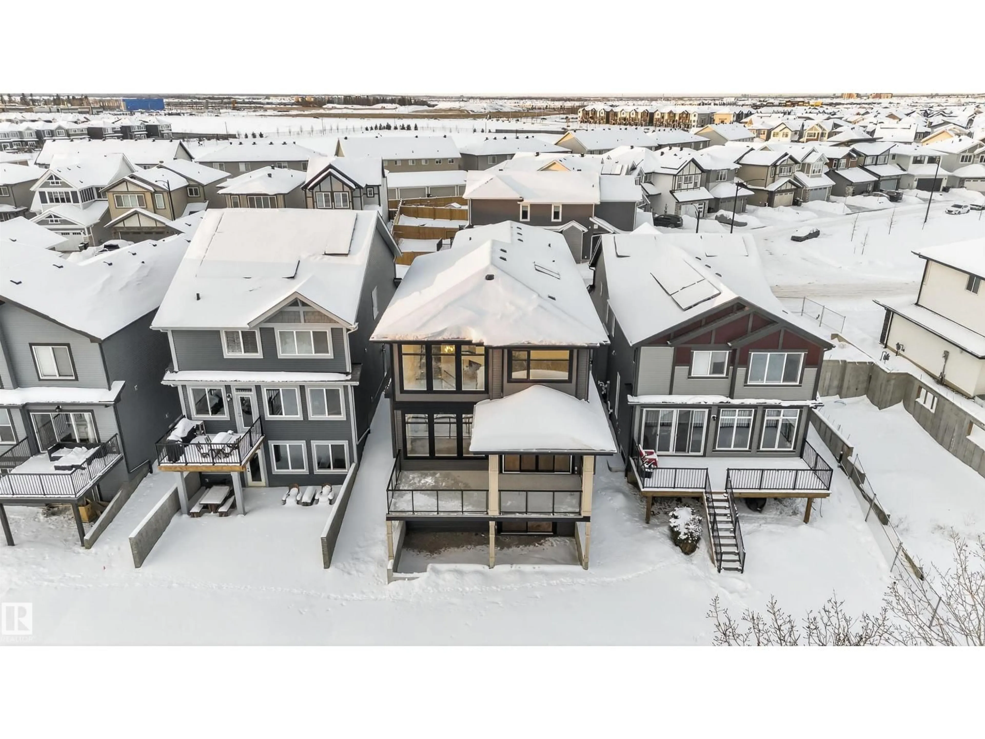 A pic from outside/outdoor area/front of a property/back of a property/a pic from drone, unknown for 3083 158 ST, Edmonton Alberta T6W5H5