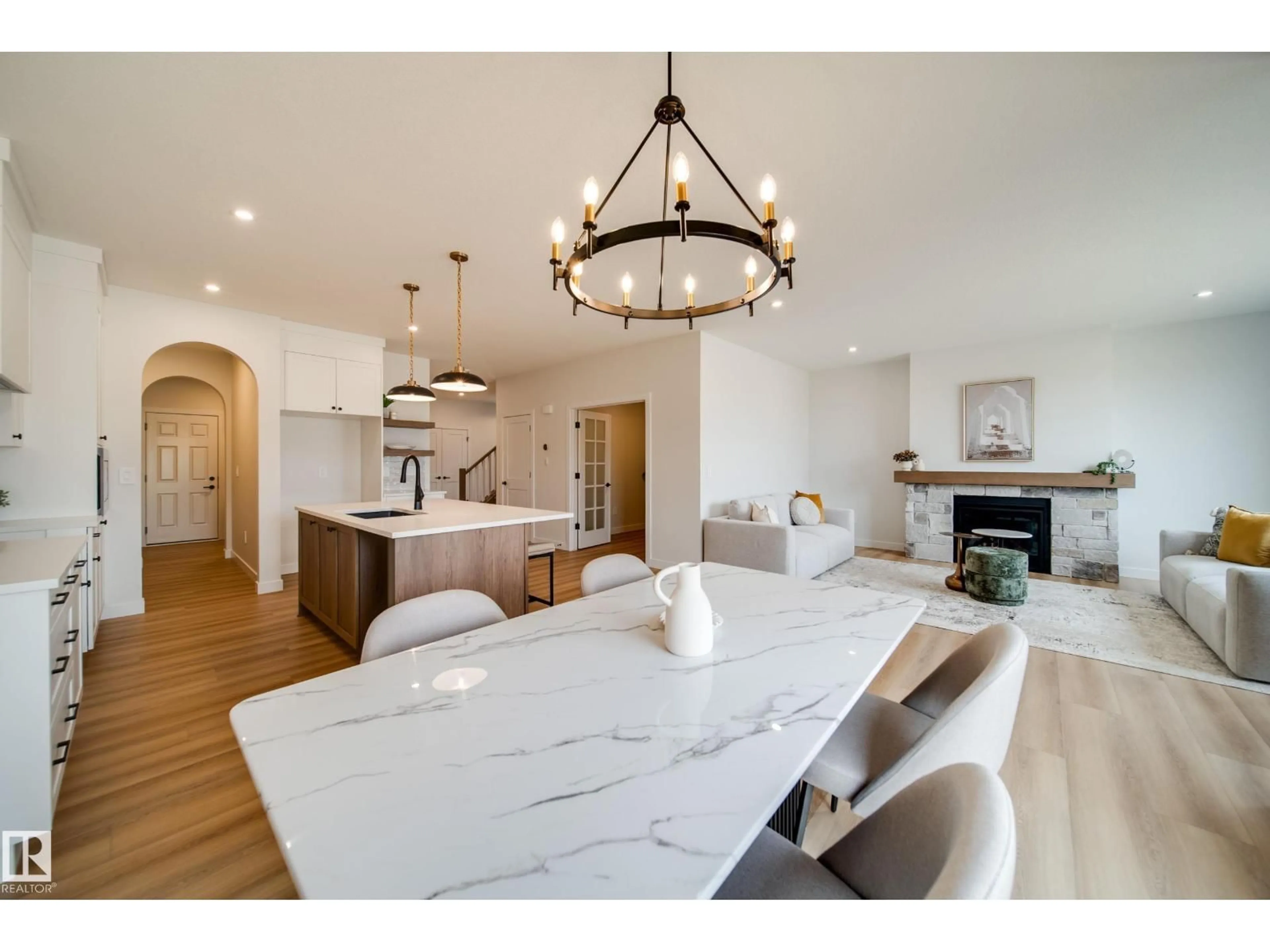 Open concept kitchen, ceramic/tile floor for 14 CLOUTIER CL, St. Albert Alberta T8T2C9