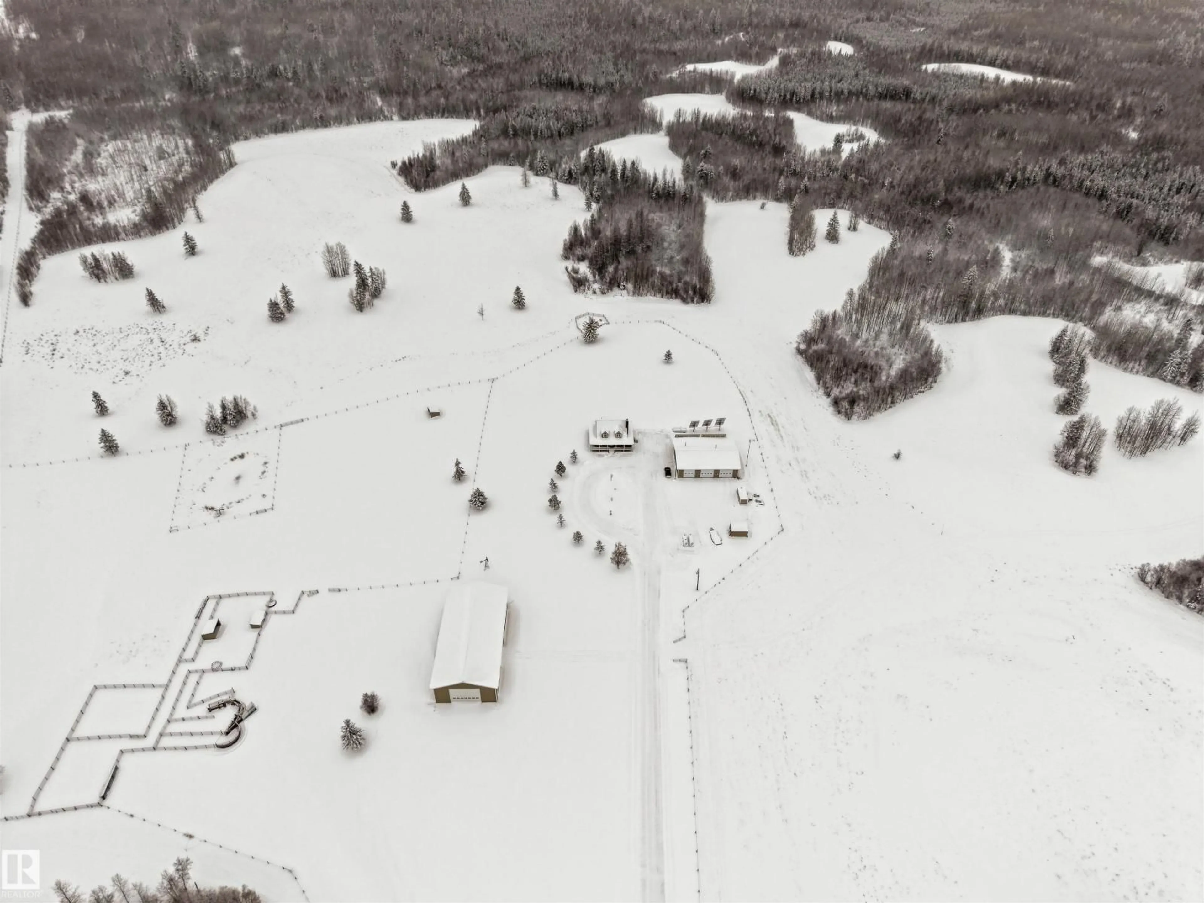 A pic from outside/outdoor area/front of a property/back of a property/a pic from drone, unknown for 54116 RGE RD 62, Rural Lac Ste. Anne County Alberta T0E1H0