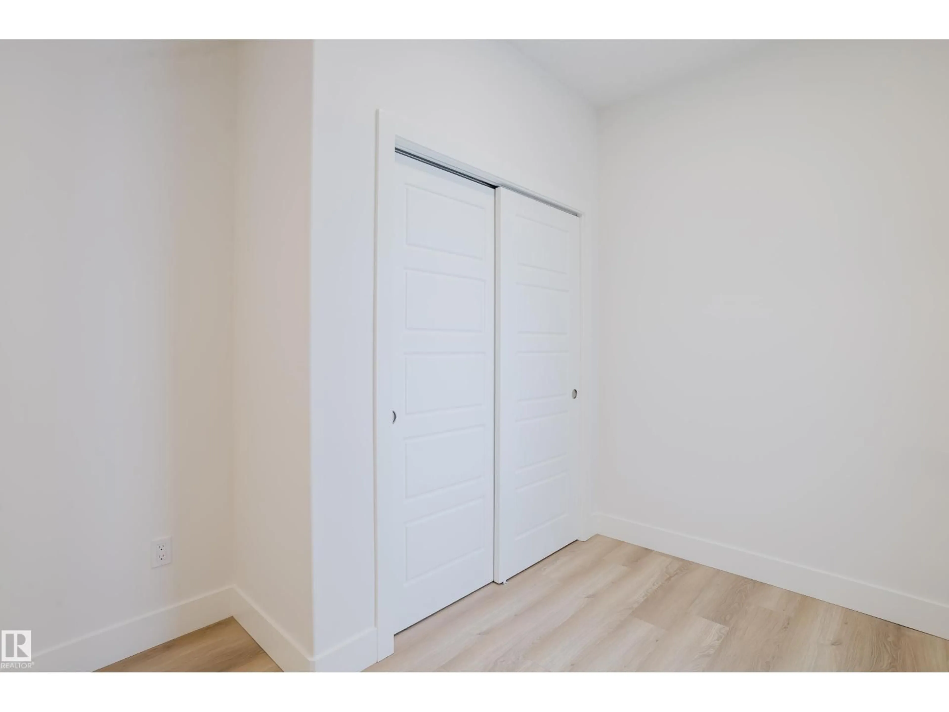 Unknown for NW - 2807 191 ST, Edmonton Alberta T6M3C3