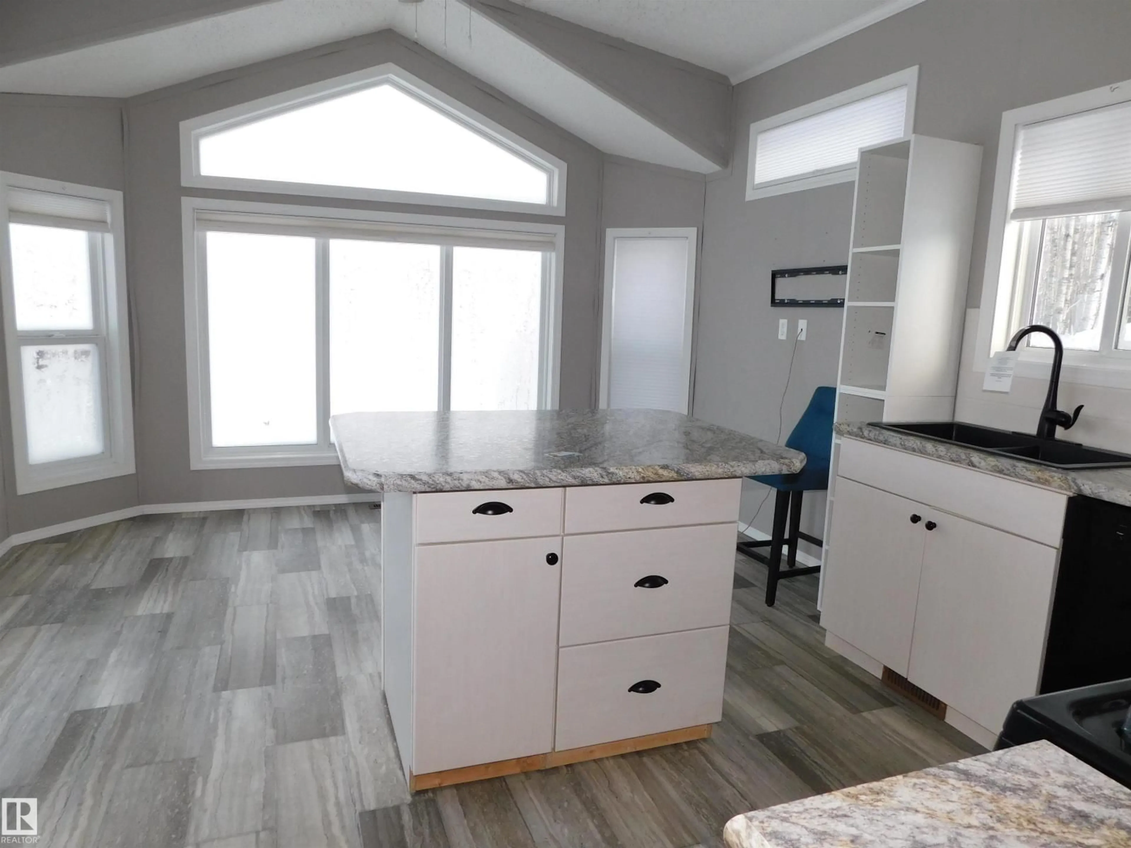 Open concept kitchen, unknown for 53509 - 605 RGE ROAD 60, Rural Parkland County Alberta T0E0W0