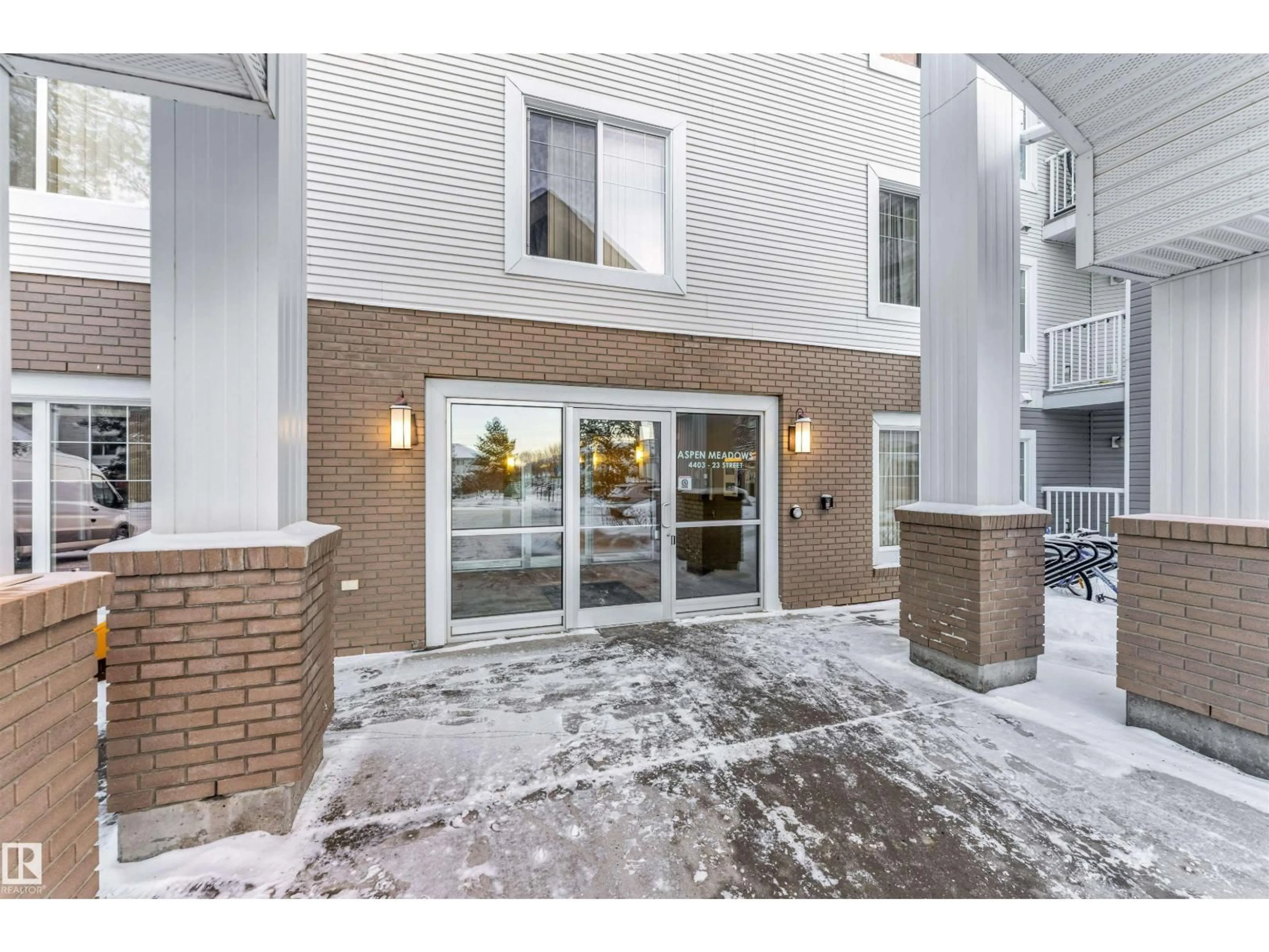 Unknown for 201 - 4403 23 STREET, Edmonton Alberta T6T0E4