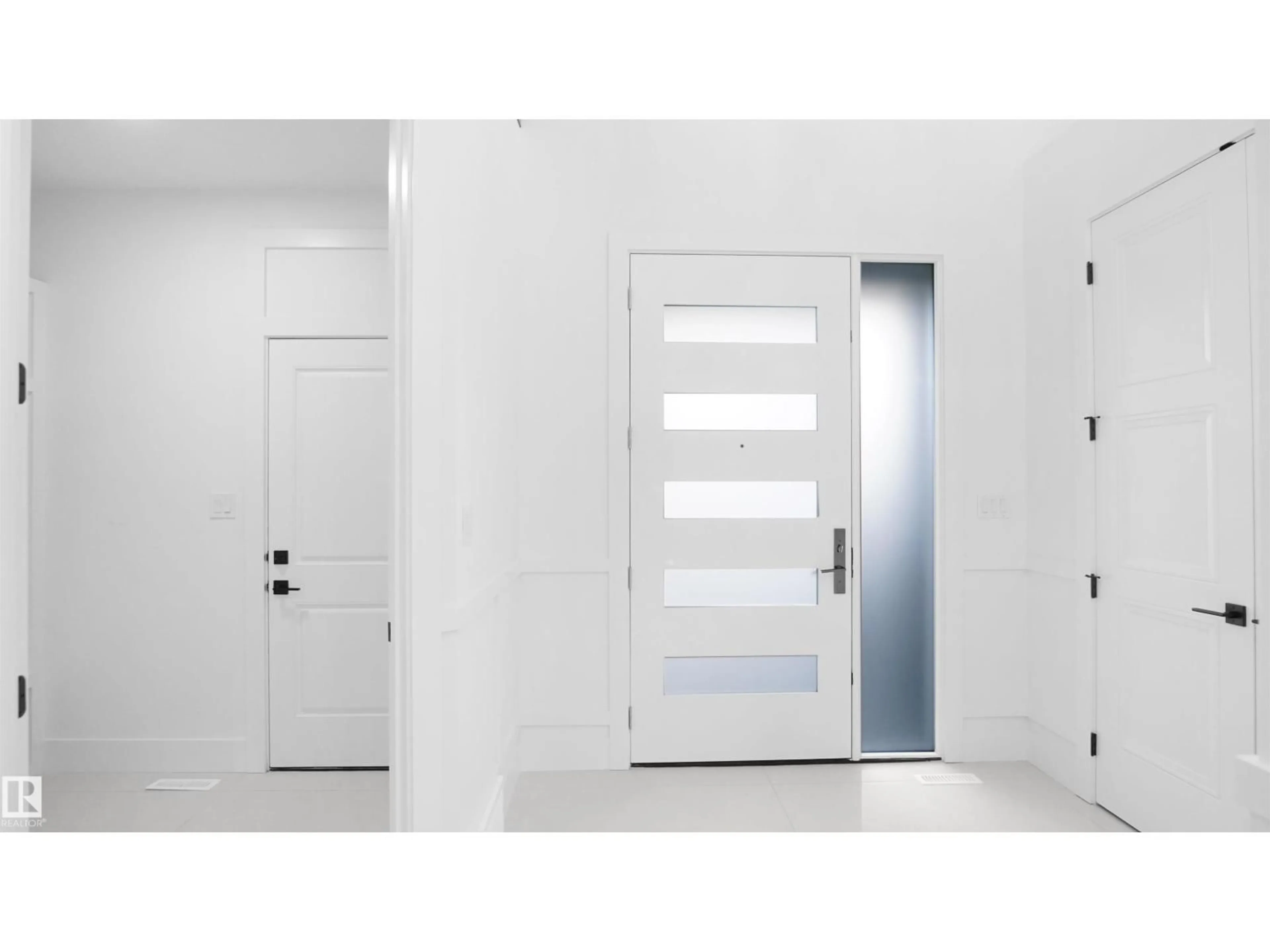 Indoor entryway for 6188 CARR RD, Edmonton Alberta T5E6Y5