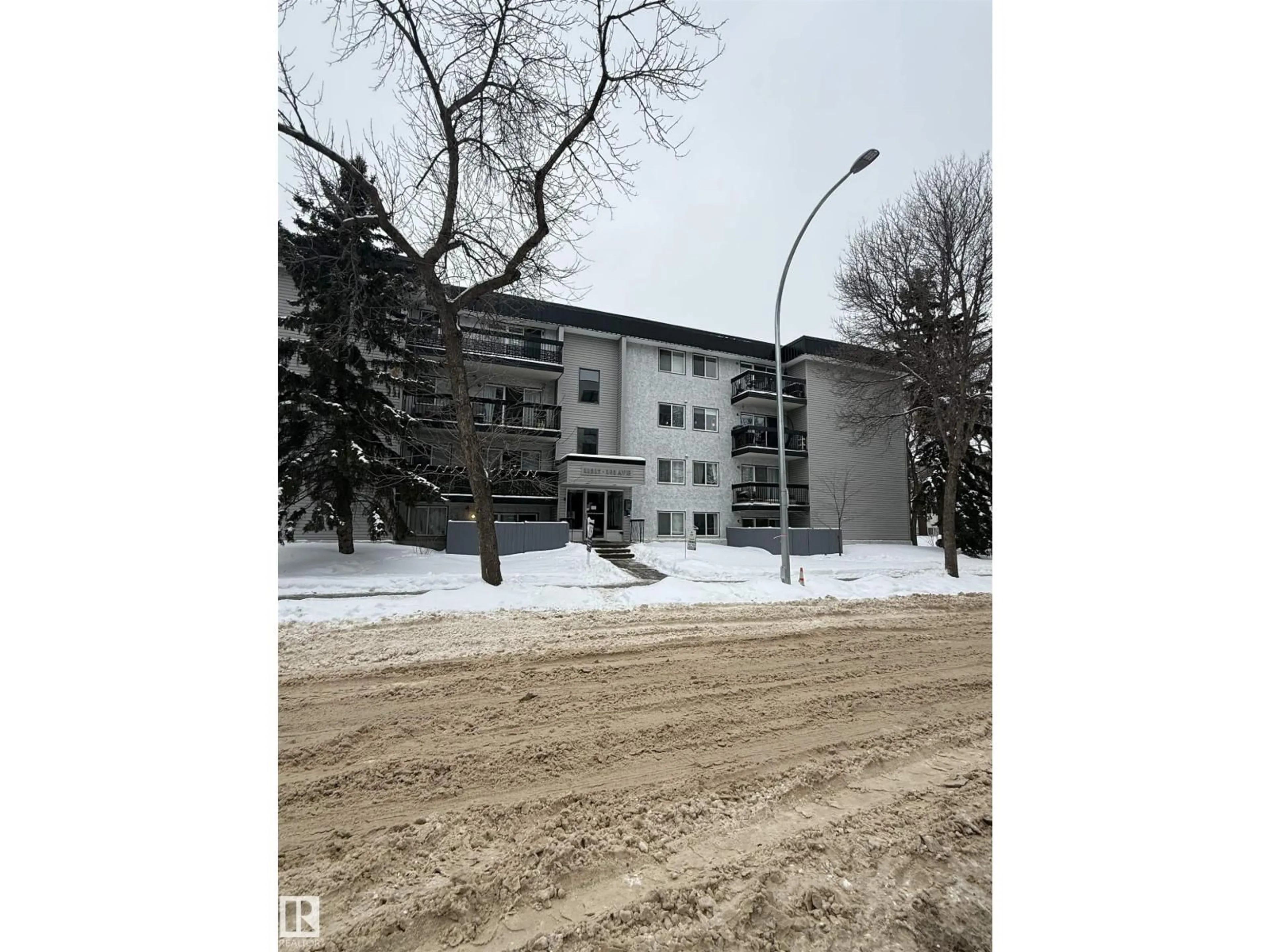 Unknown for 425 11217 103 AV AV, Edmonton Alberta T5K2V9