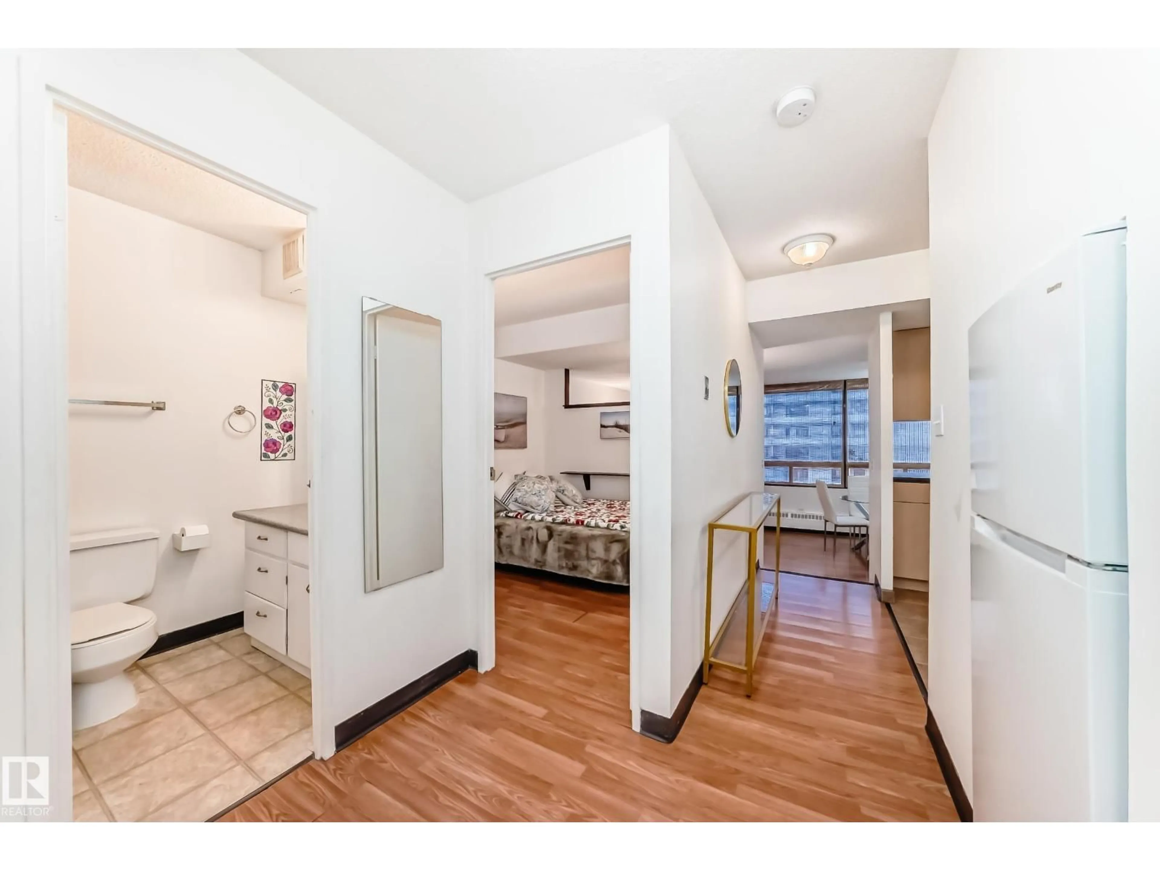 Unknown for 10160 - 621 114 ST, Edmonton Alberta T5K2L2