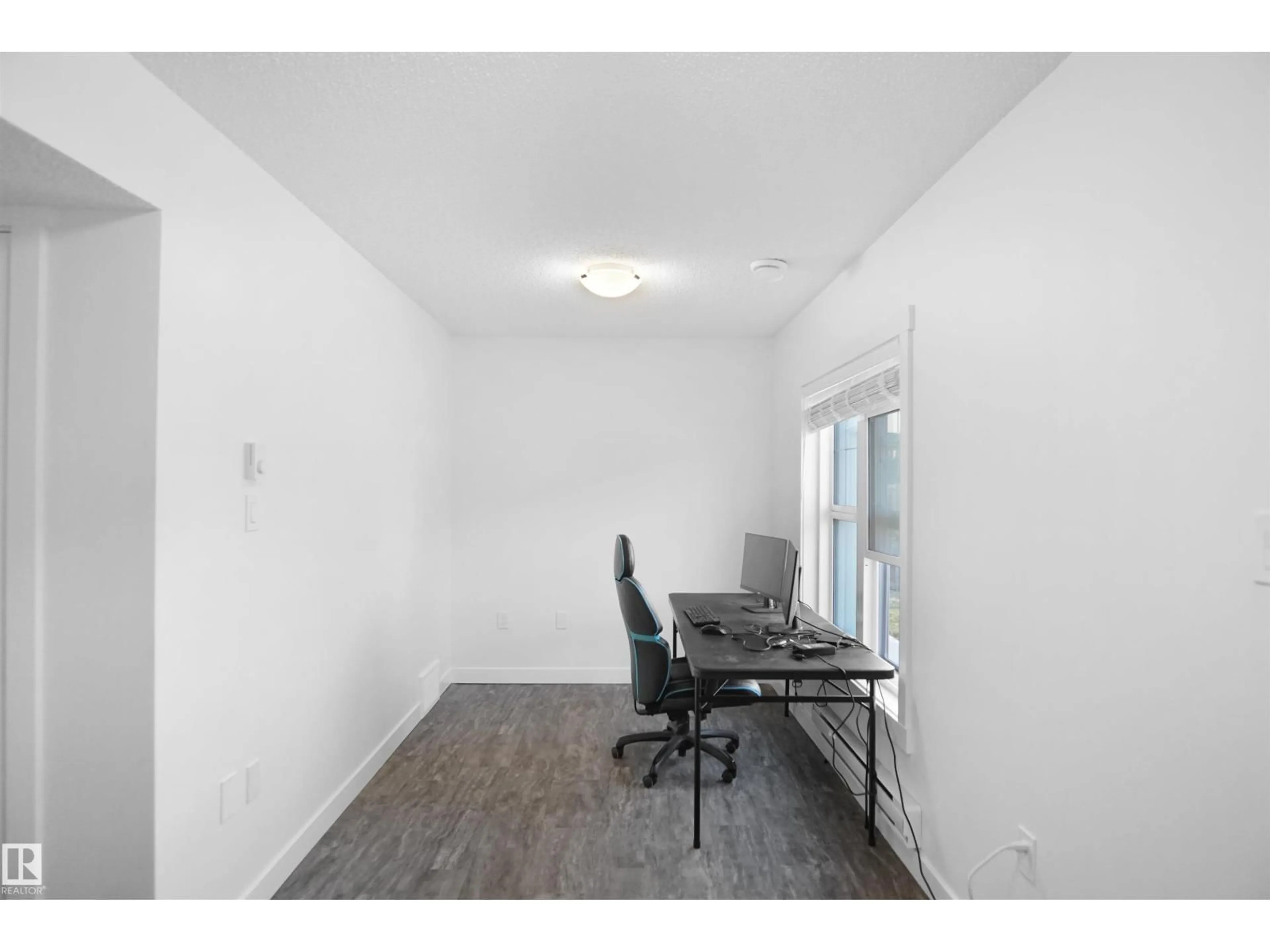 A pic of a room for 903 - 19 CRYSTALLINA NERA WY, Edmonton Alberta T5Z0N6