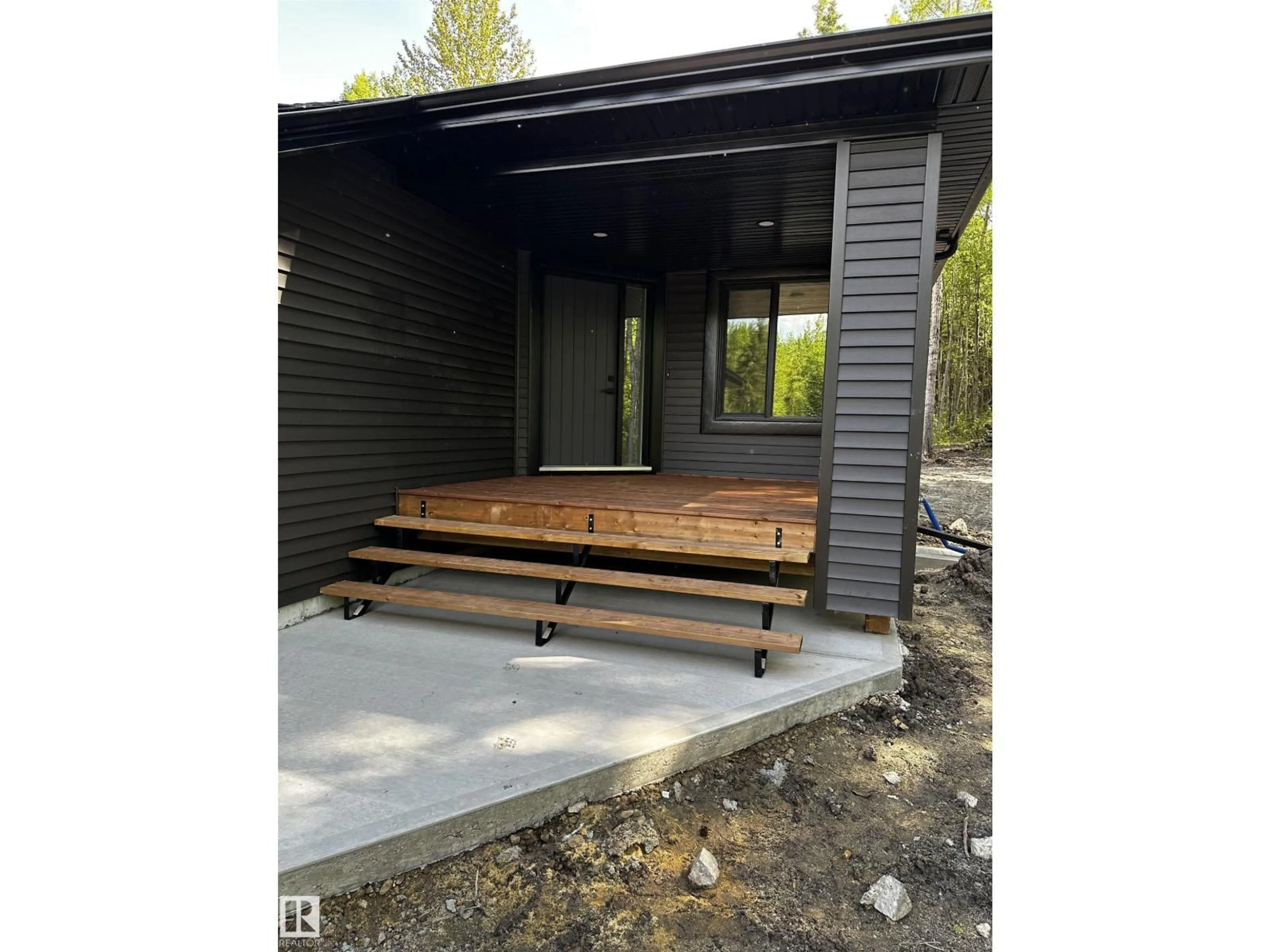 Patio, unknown for 37 - 420 1414 HWY, Rural Lac Ste. Anne County Alberta T5A1H3