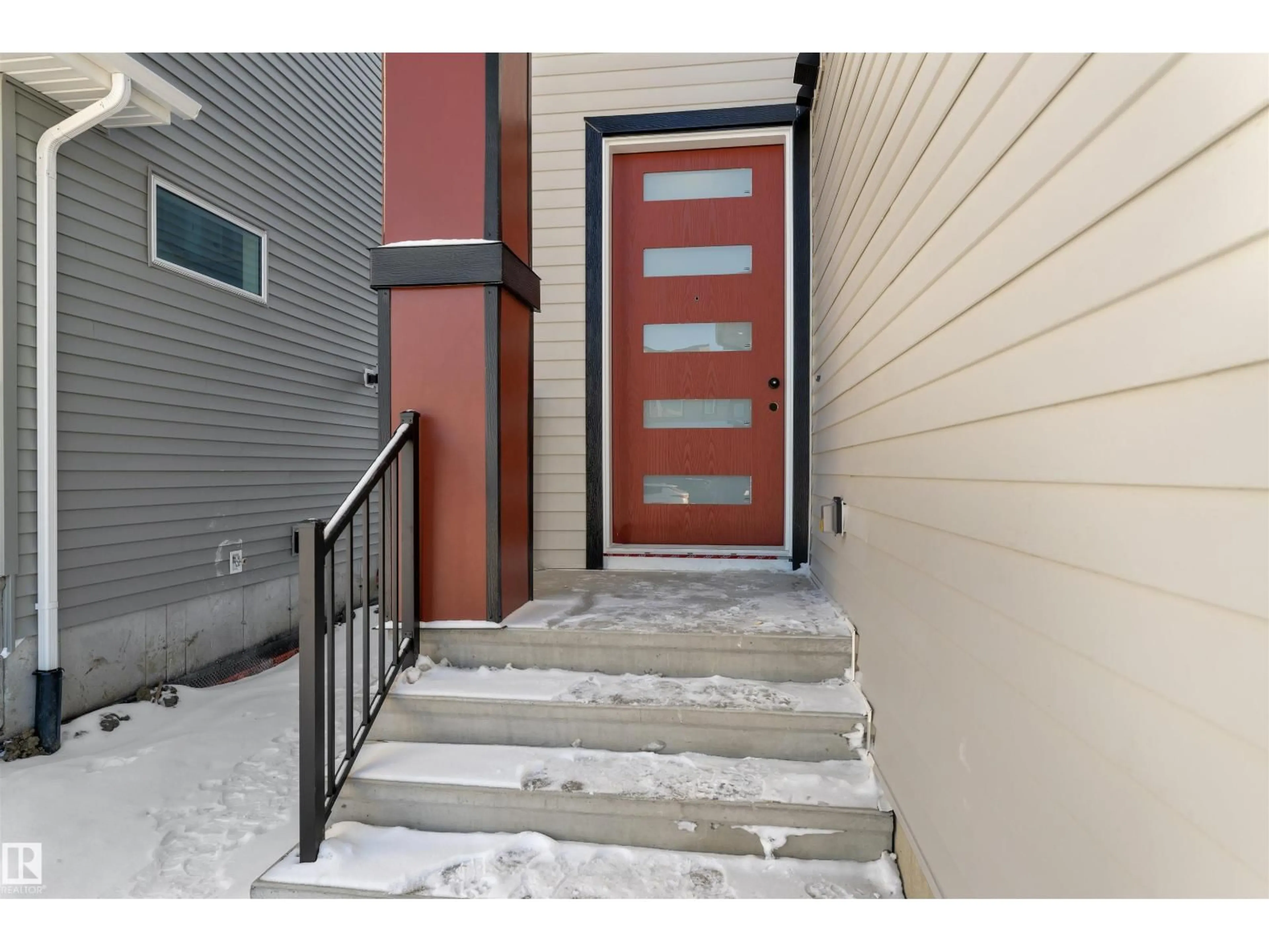 Indoor entryway for 207 BASIN CO, Leduc Alberta T9E1T6