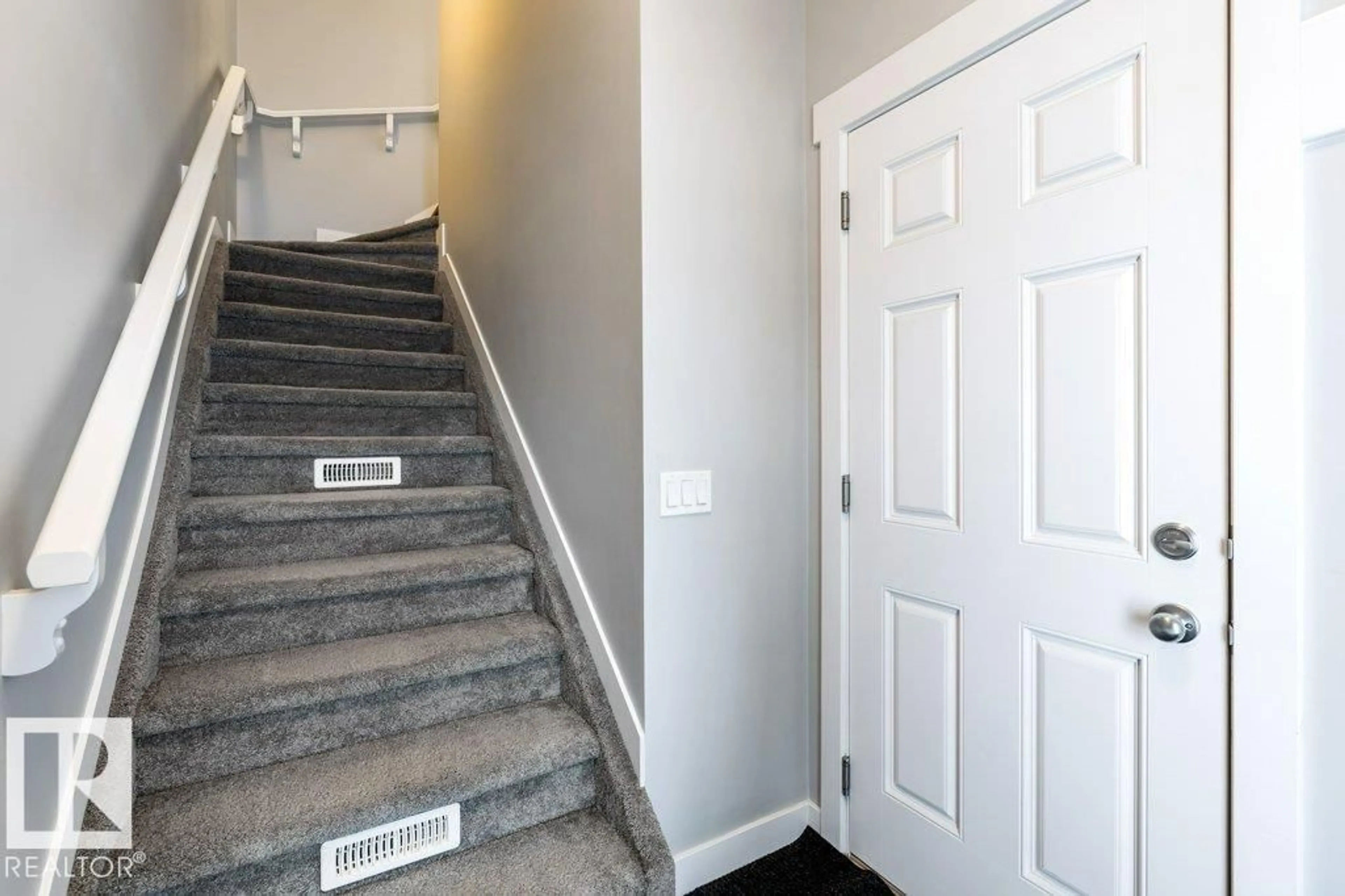 Unknown for 69 JOYAL WY, St. Albert Alberta T8N7V5