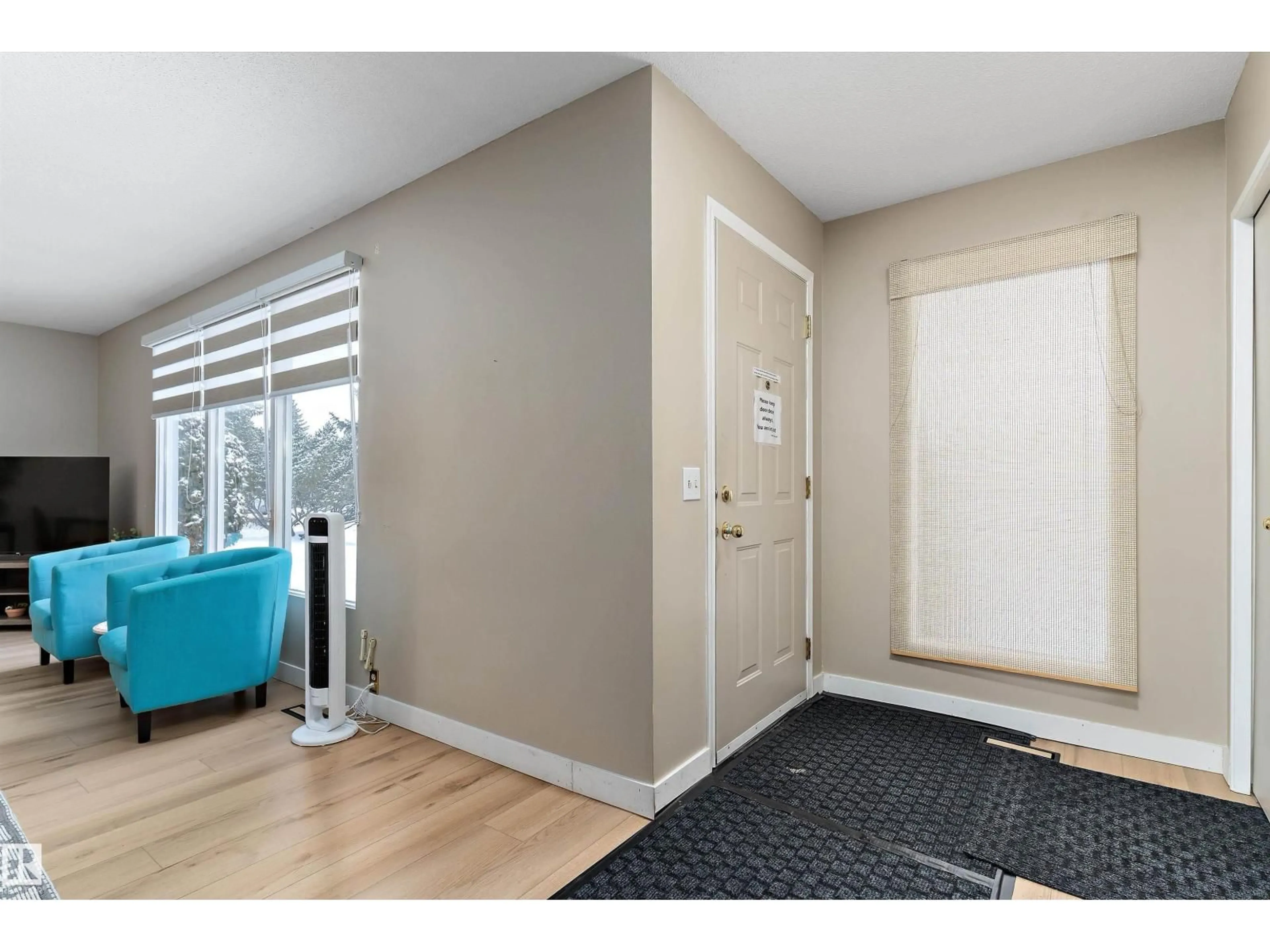 Indoor entryway for 17107 86 AV NW, Edmonton Alberta T5T0L3