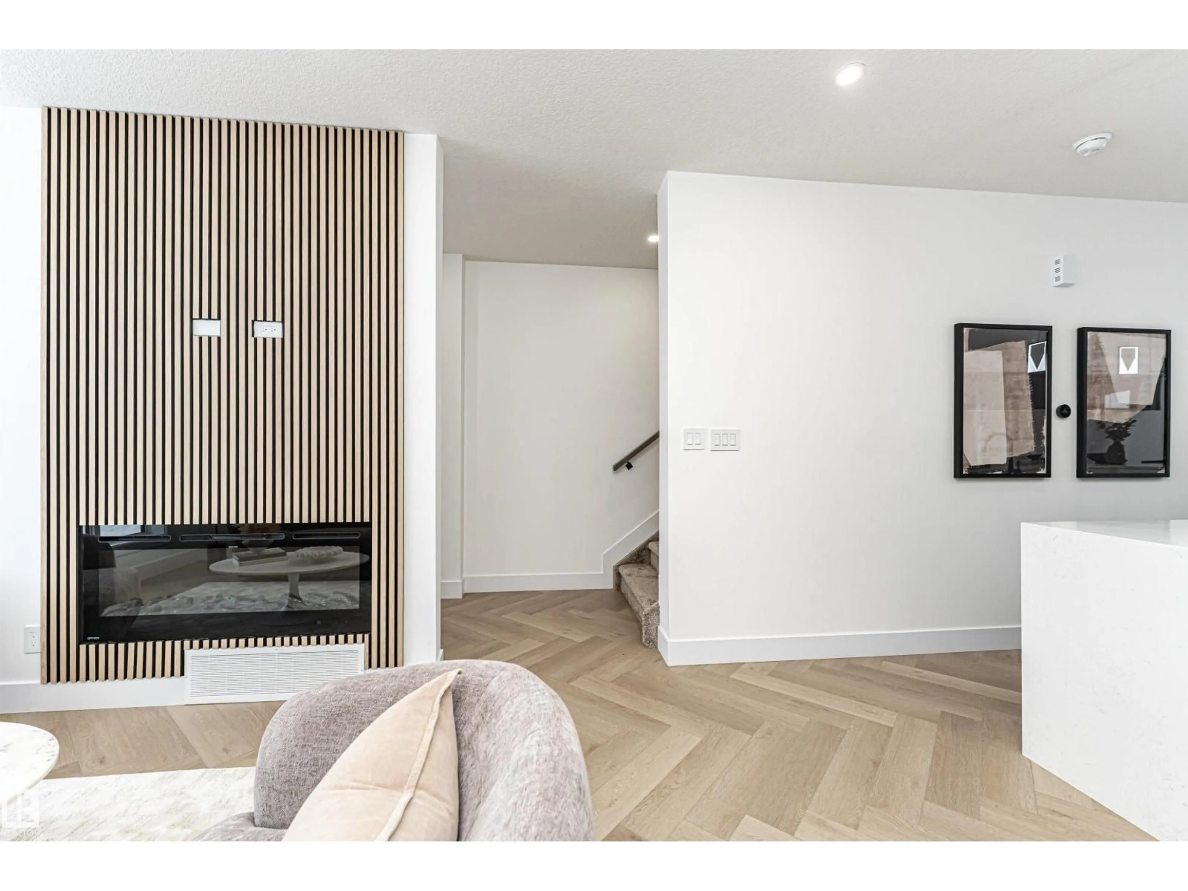 Unknown for 9622 86 ST, Edmonton Alberta T6C3E9