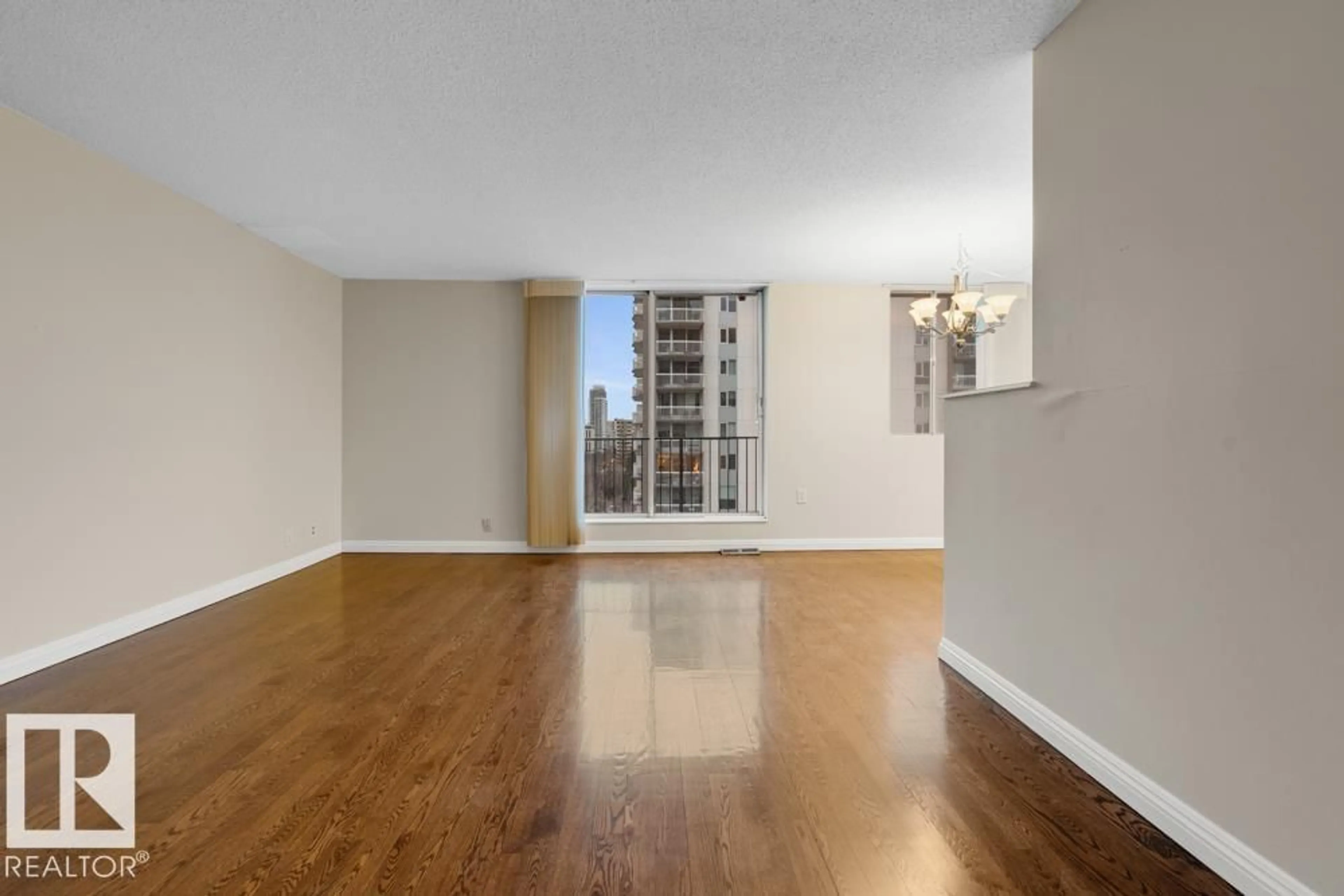 A pic of a room for 11307 - 1012 99 AV, Edmonton Alberta T5K0H2