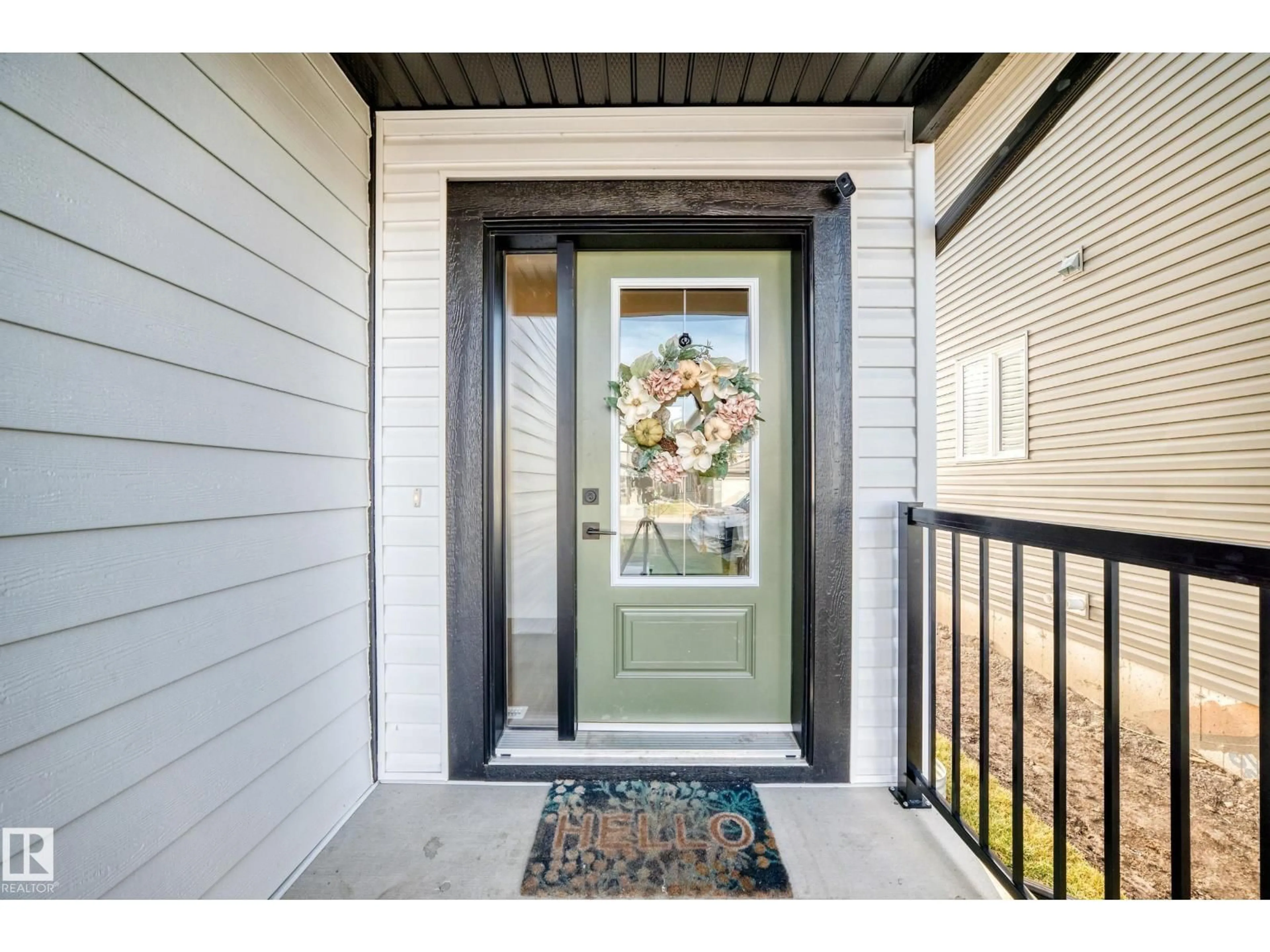 Indoor entryway for 731 166 AV, Edmonton Alberta T5Y4J1