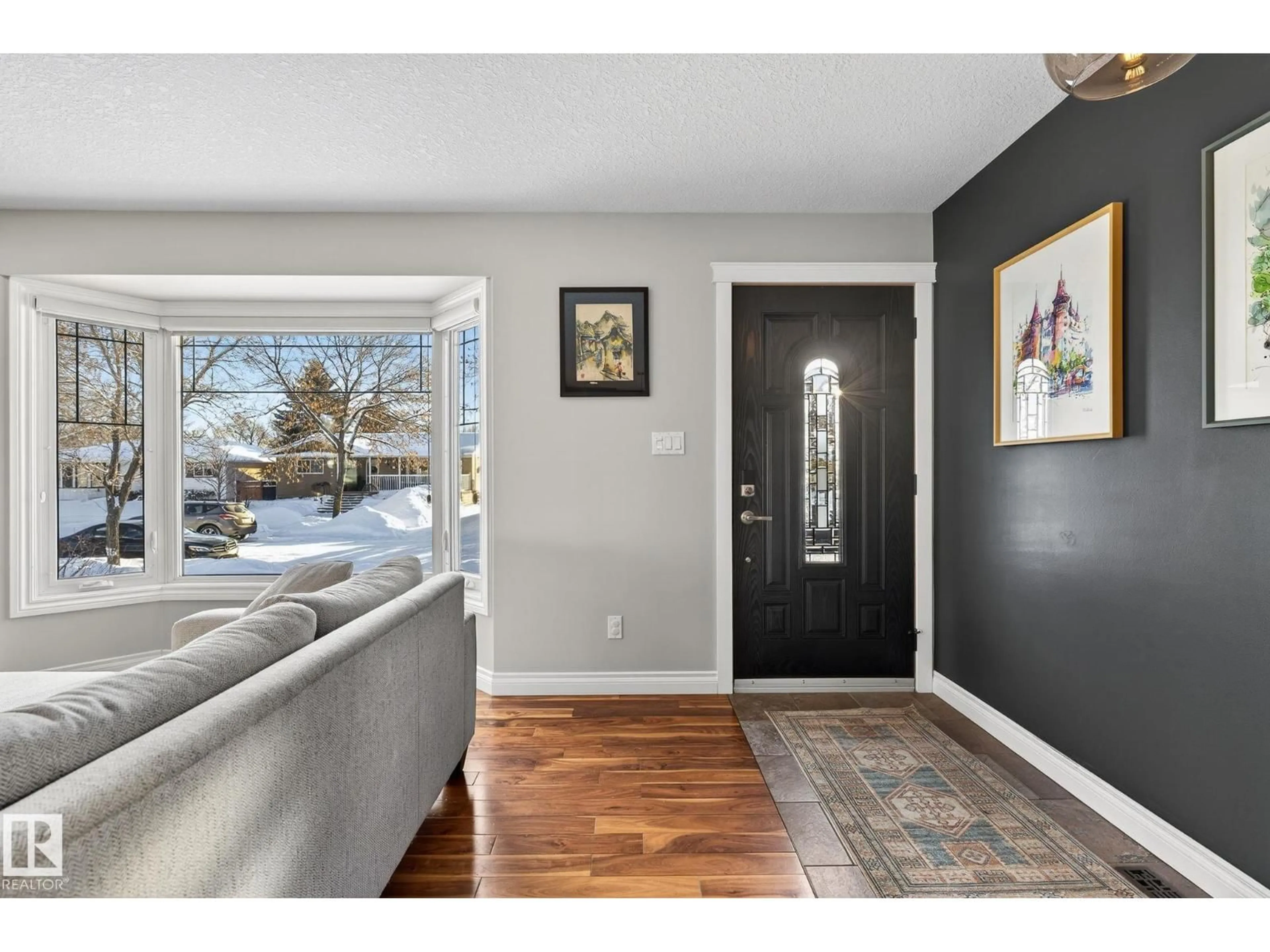 Indoor entryway for 8214 95B AV, Fort Saskatchewan Alberta T8L2V5