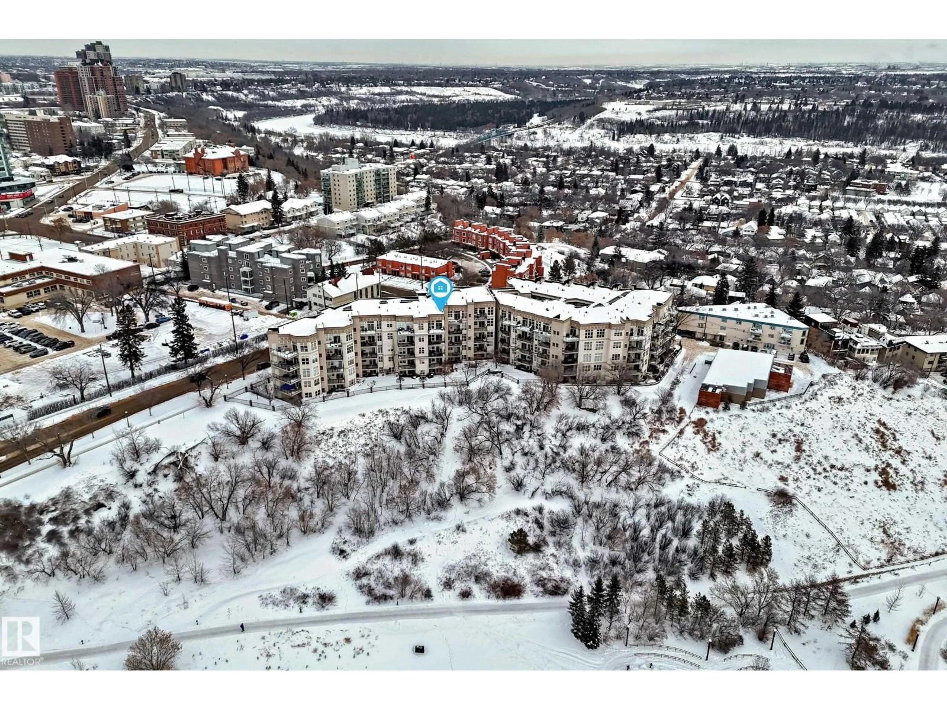 Blurry image for #115 - 9507 101 AV, Edmonton Alberta T5H4R1