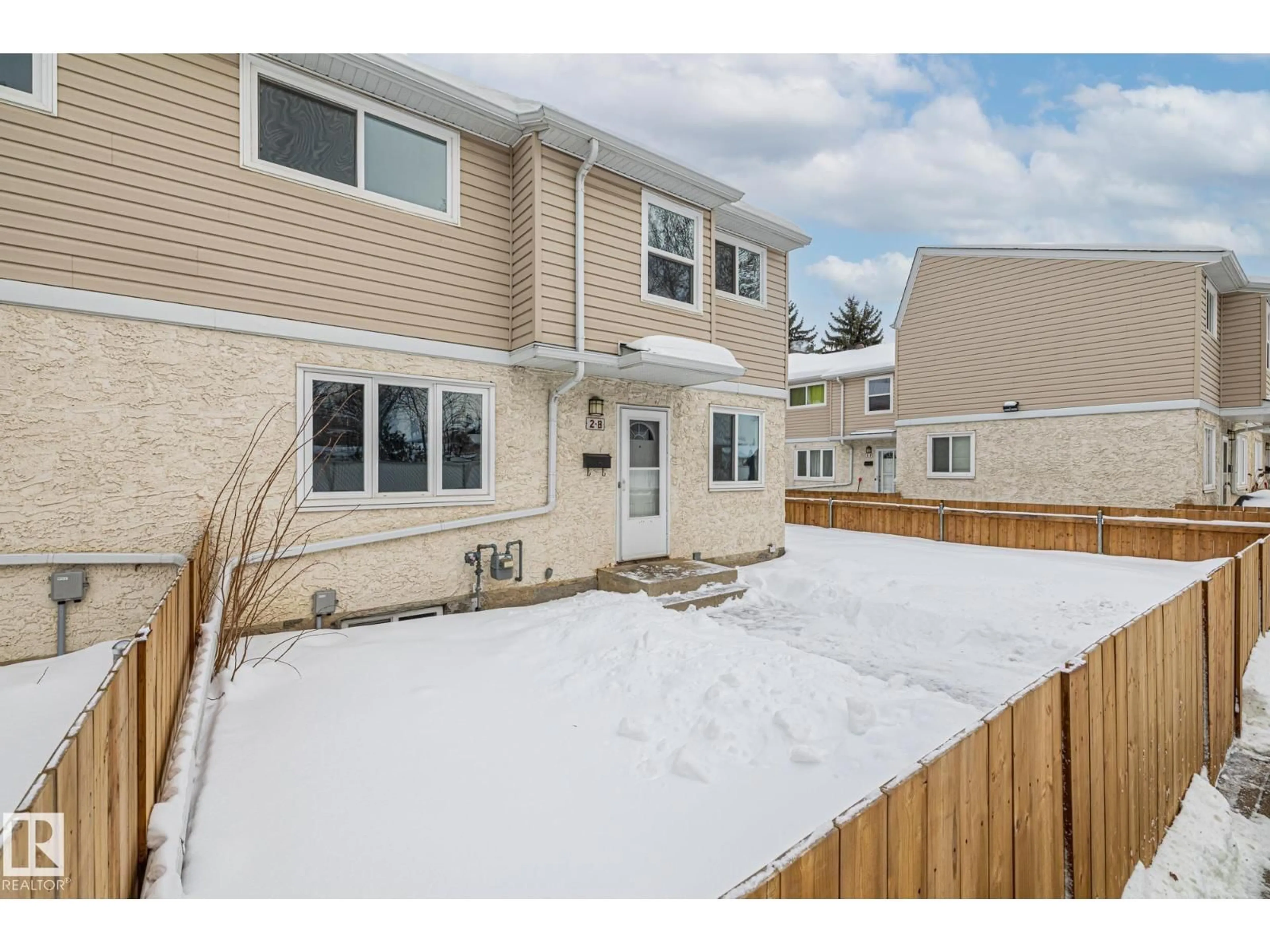 Unknown for NW - 2B CLAREVIEW VG, Edmonton Alberta T5A3P2