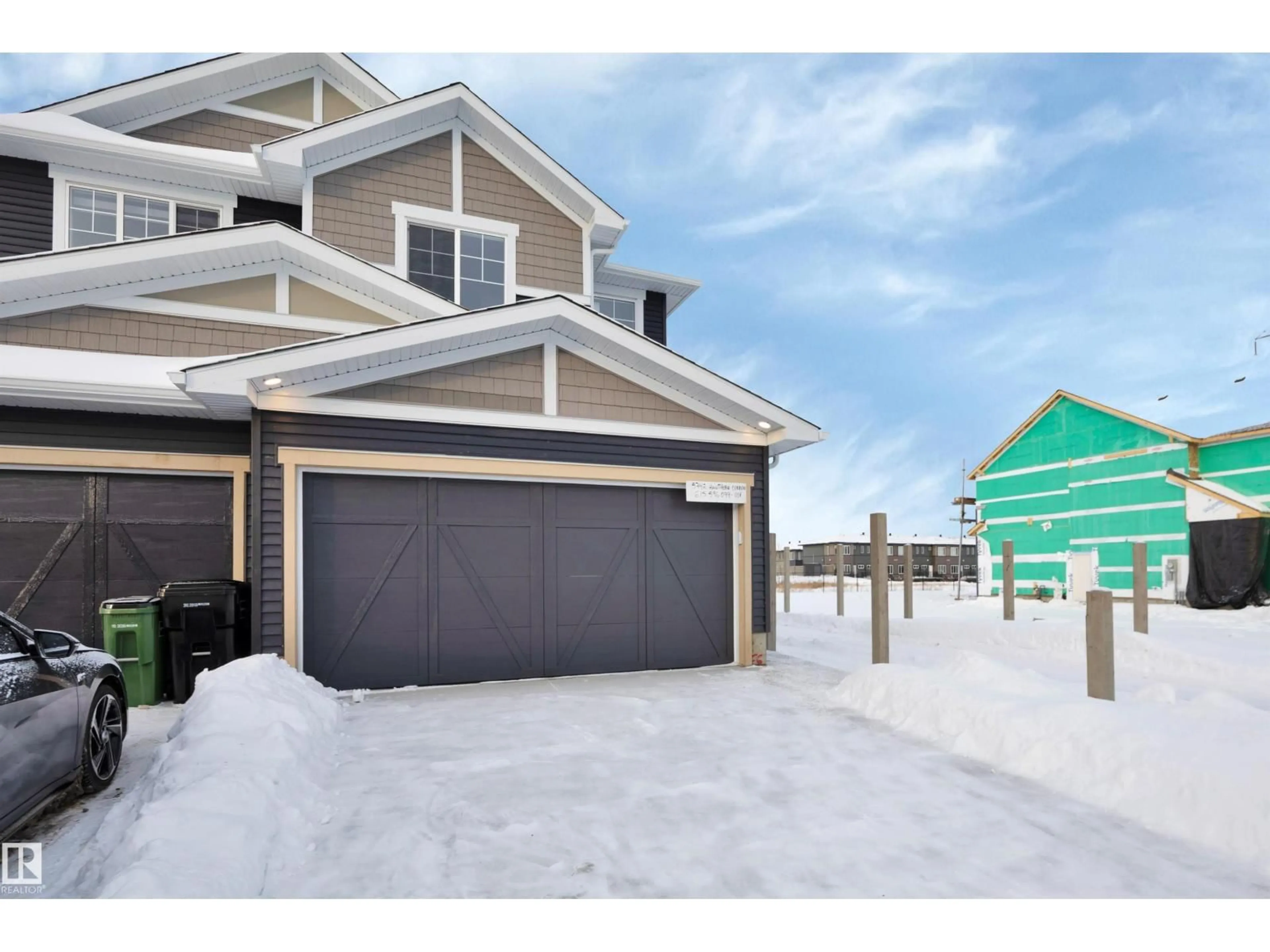 Unknown for SW - 5742 HAWTHORN CM, Edmonton Alberta T6X3K8