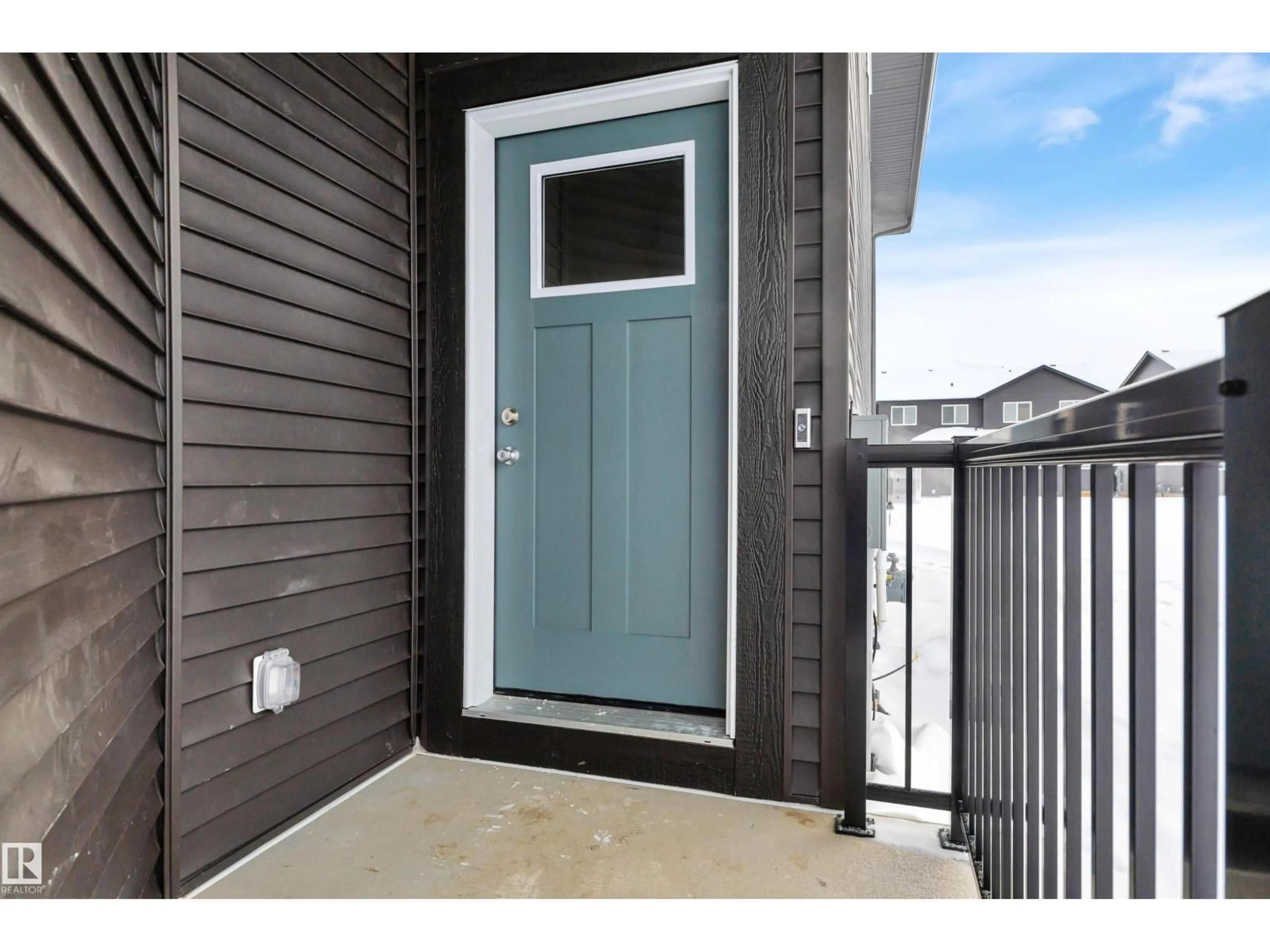 Indoor entryway for SW - 5631 HAWTHORN WY, Edmonton Alberta T6X3K7