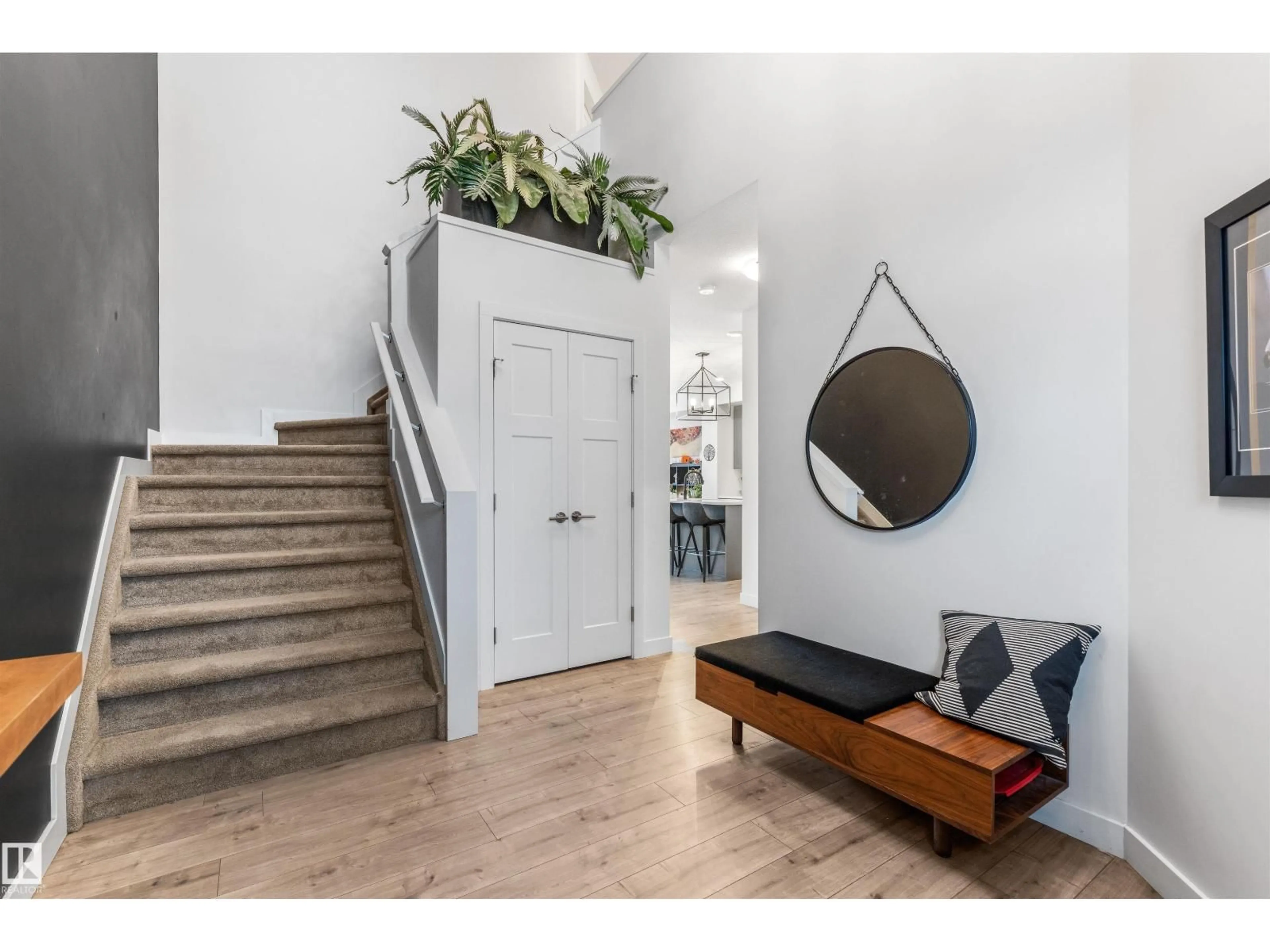 Indoor entryway for 146 JOYAL WY, St. Albert Alberta T8N7V3