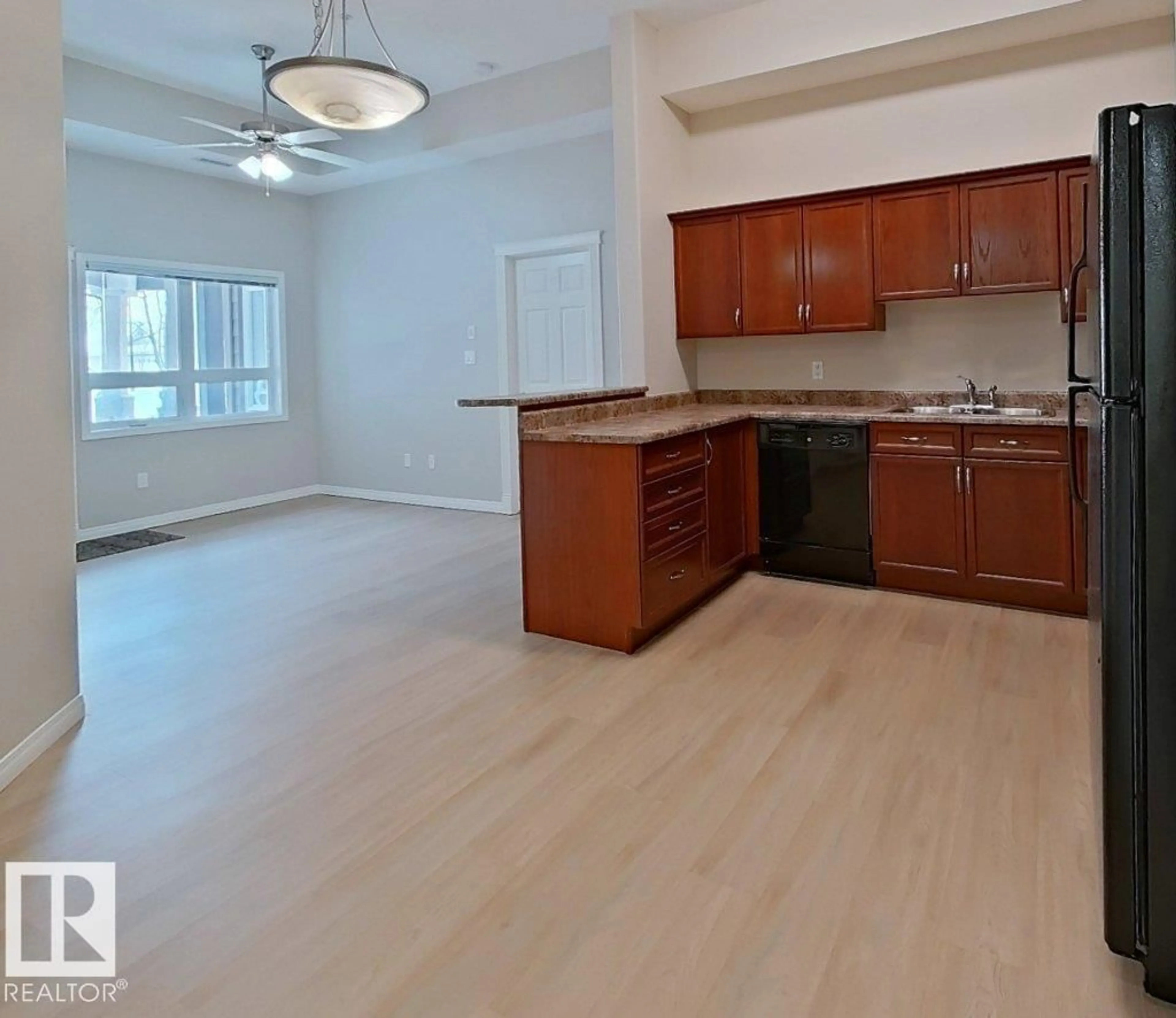 Unknown for 109 - 8702 SOUTHFORT DR, Fort Saskatchewan Alberta T8L4R6