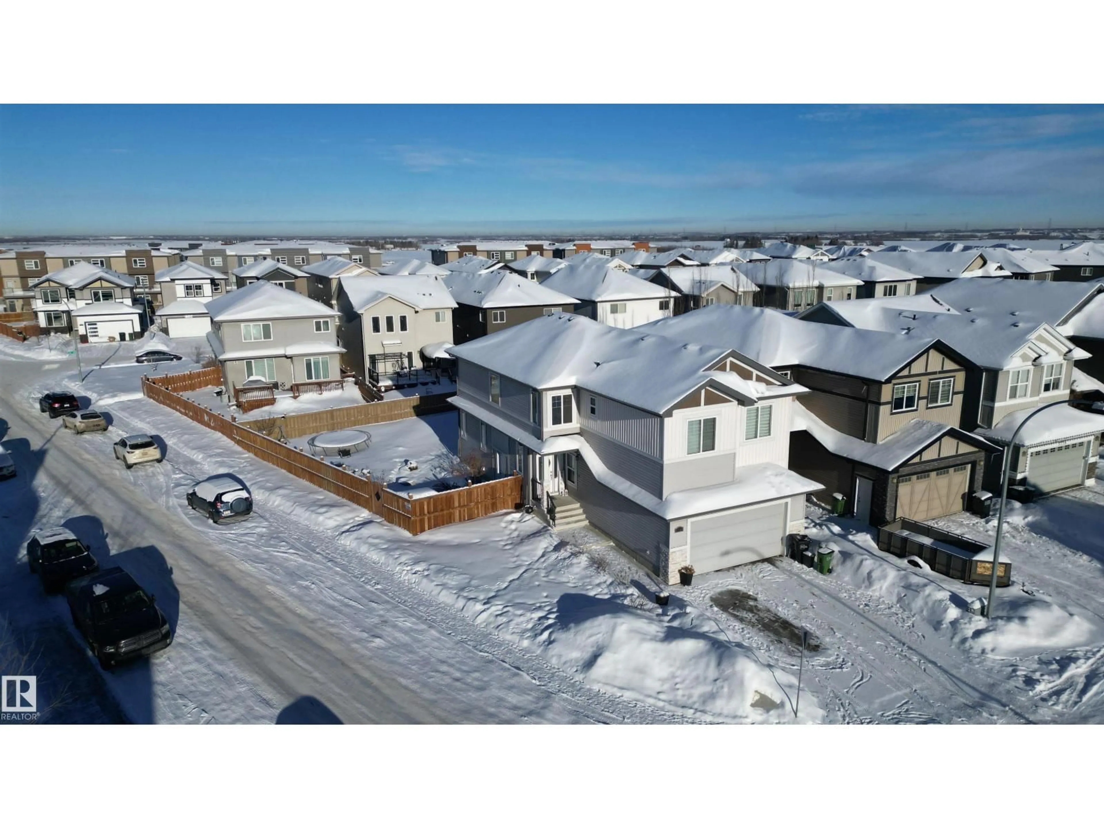 A pic from outside/outdoor area/front of a property/back of a property/a pic from drone, street for NW - 5788 175B AV, Edmonton Alberta T5Y0V2