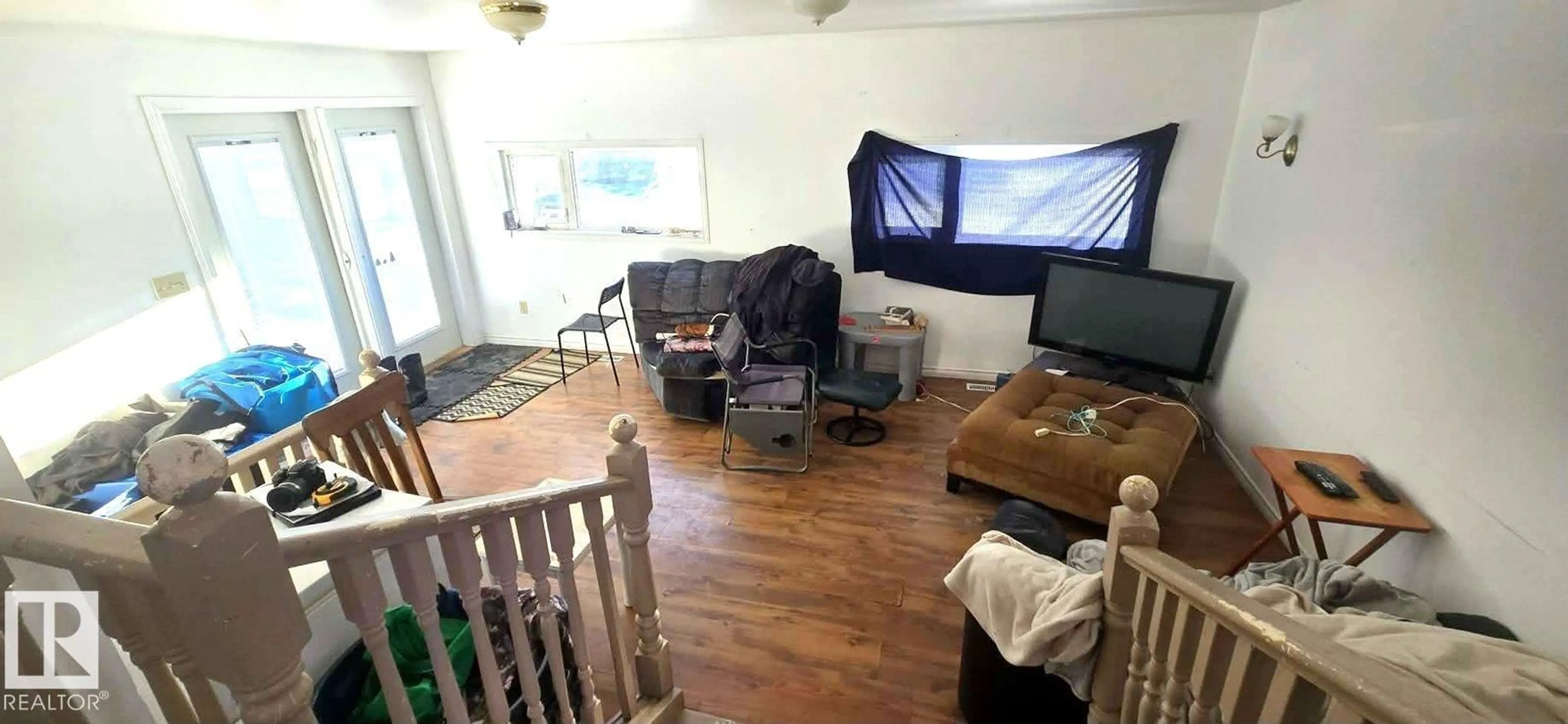 Living room with furniture, wood/laminate floor for 5143 51 AV, Vilna Alberta T0A2C0