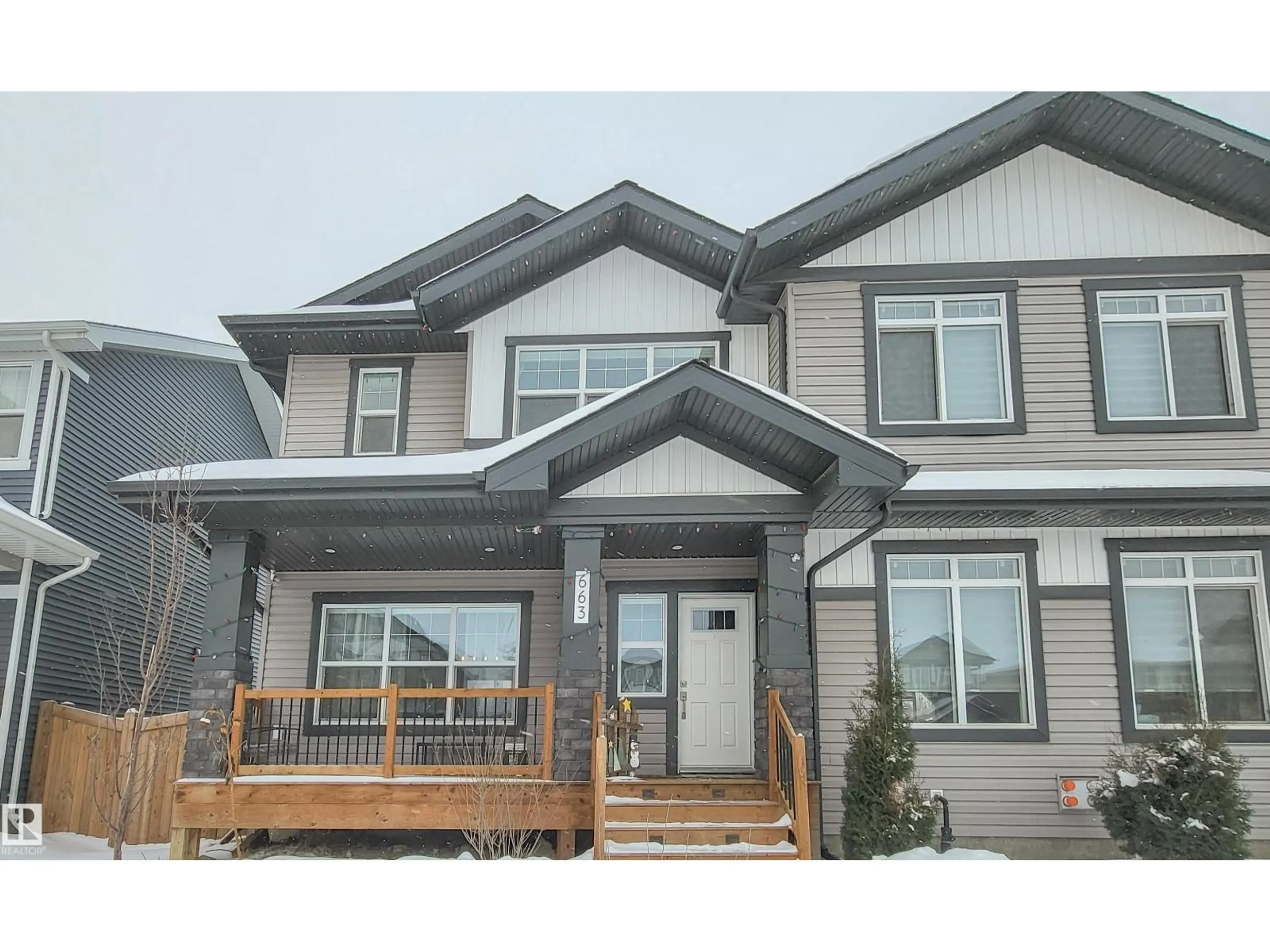 Home with vinyl exterior material, unknown for 663 LEWIS GREENS DR, Edmonton Alberta T5T7G3