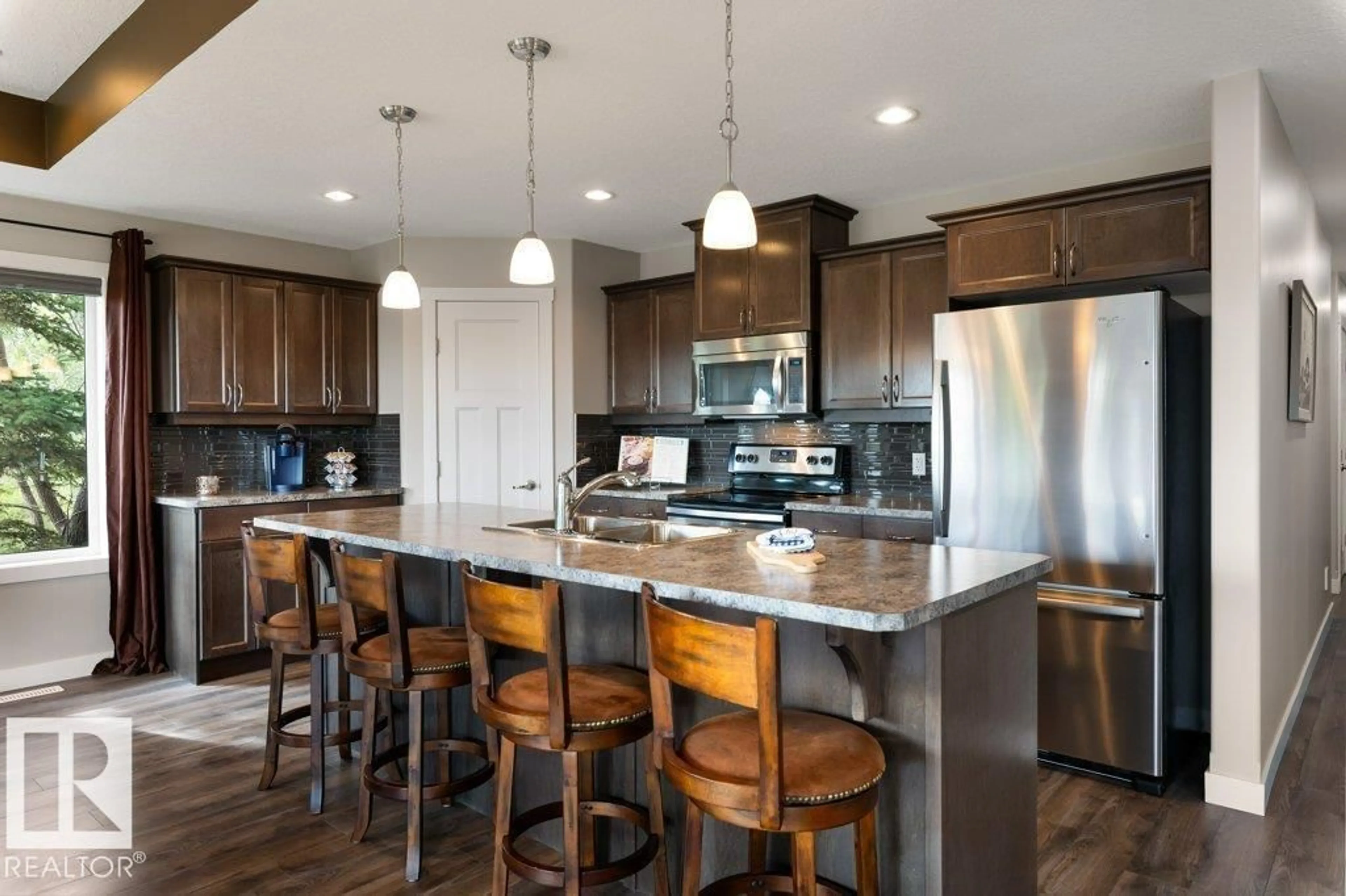 Open concept kitchen, unknown for 327 55101 STE. ANNE TR, Rural Lac Ste. Anne County Alberta T0E1A0