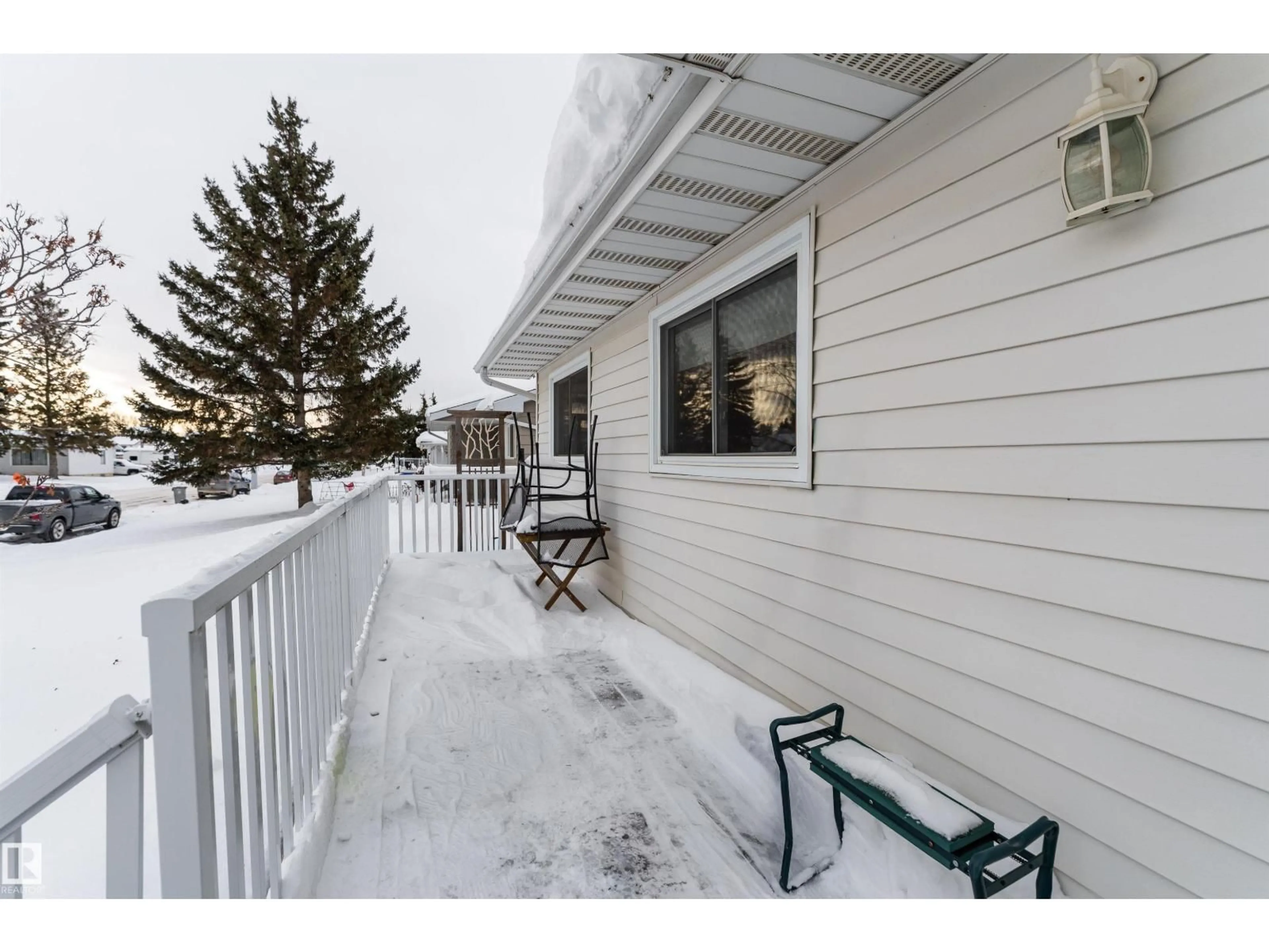 Patio, unknown for 5114 51 ST, Bruderheim Alberta T0B0S0