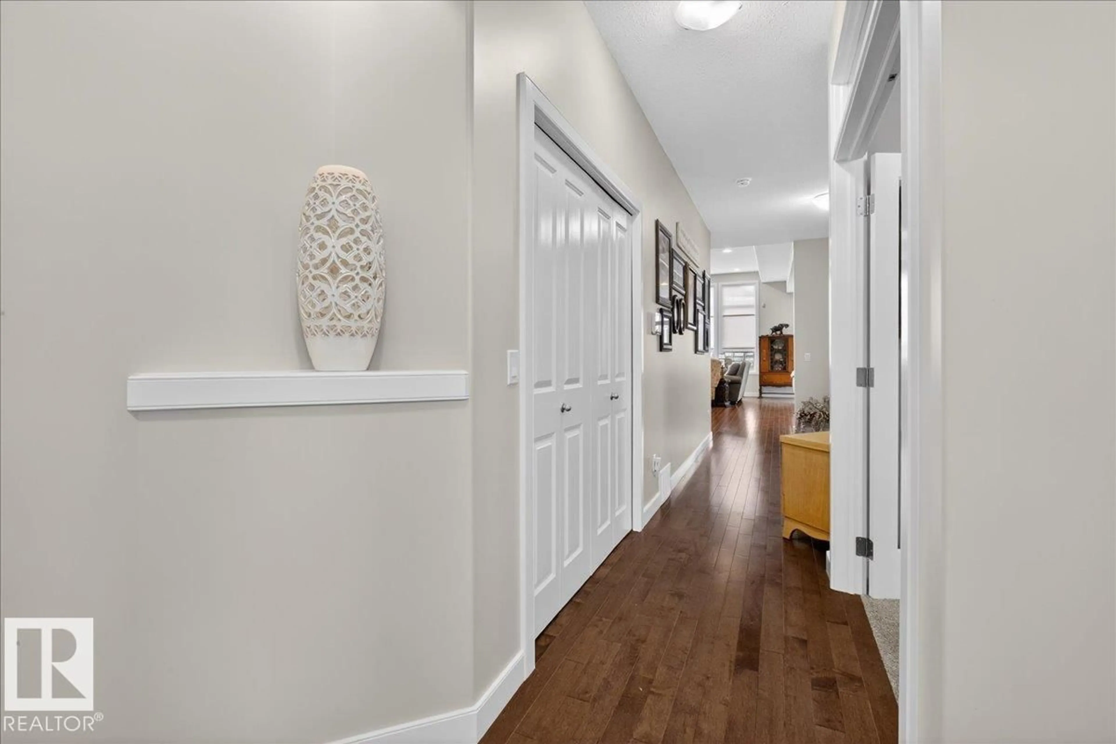 Indoor entryway for #9 - 841 156 ST, Edmonton Alberta T6R0B3