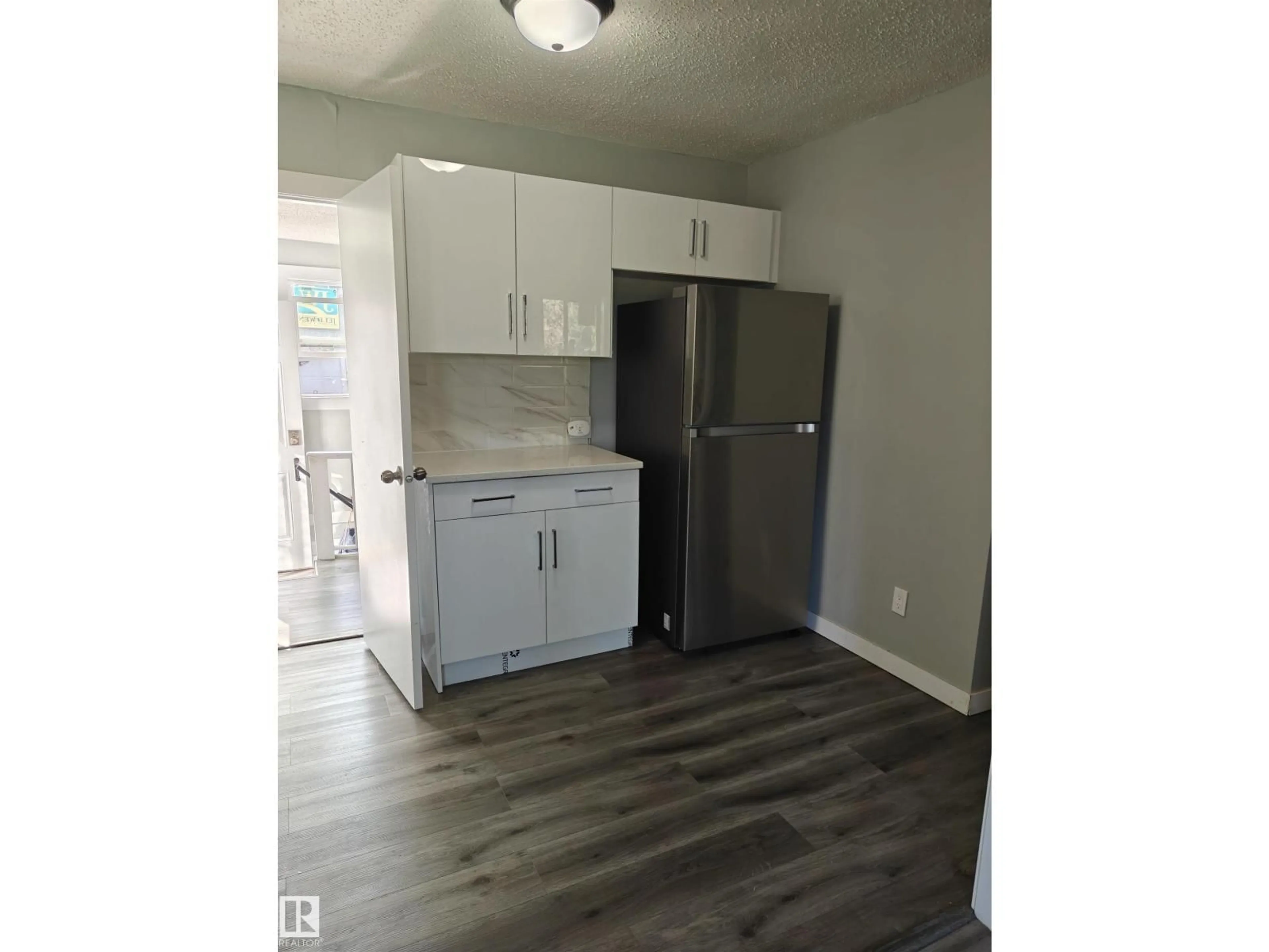 Unknown for NW - 11406 82 ST, Edmonton Alberta T5B2V4