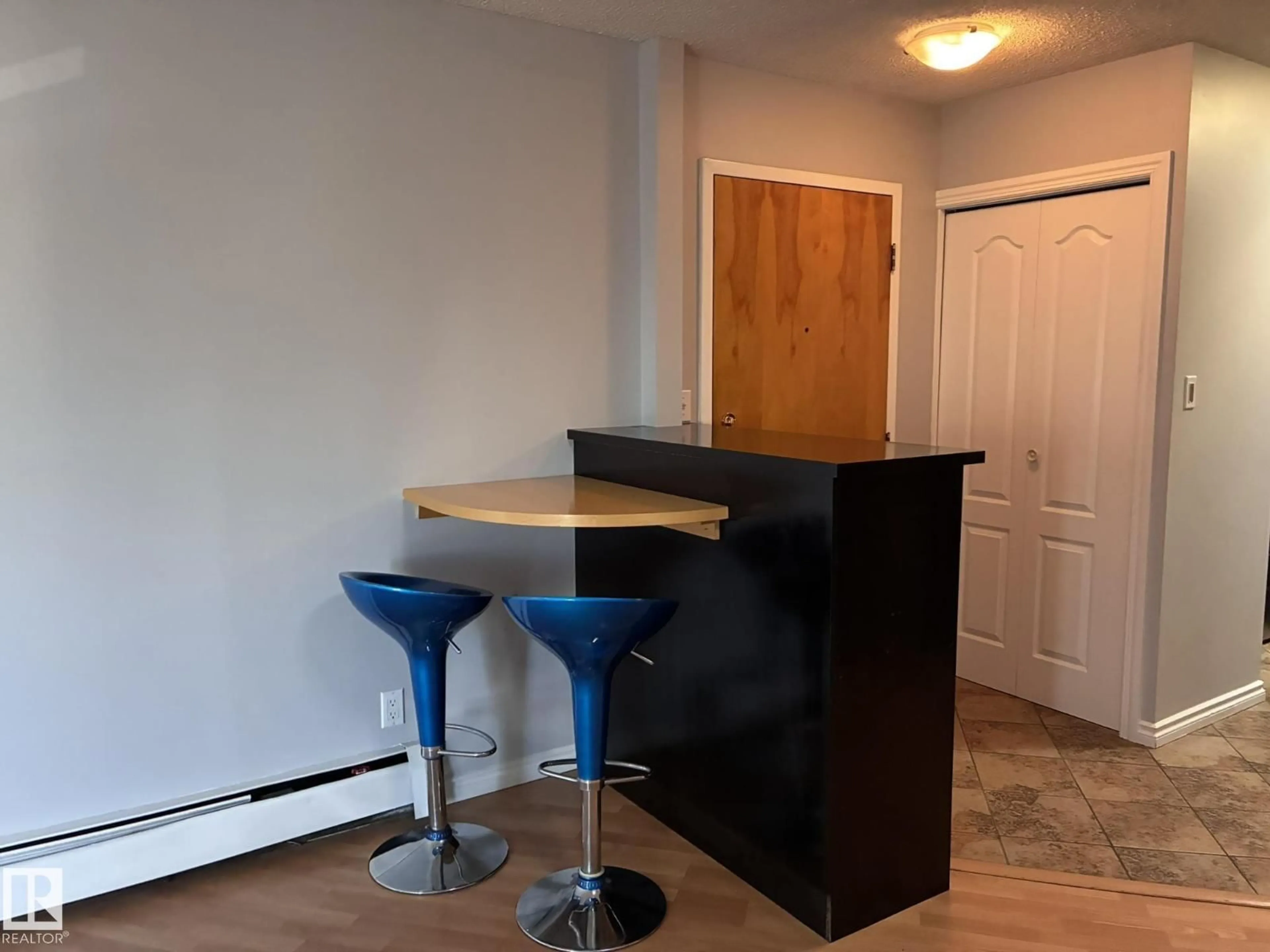 A pic of a room for #17 - 10721 116 ST, Edmonton Alberta T5H3M3