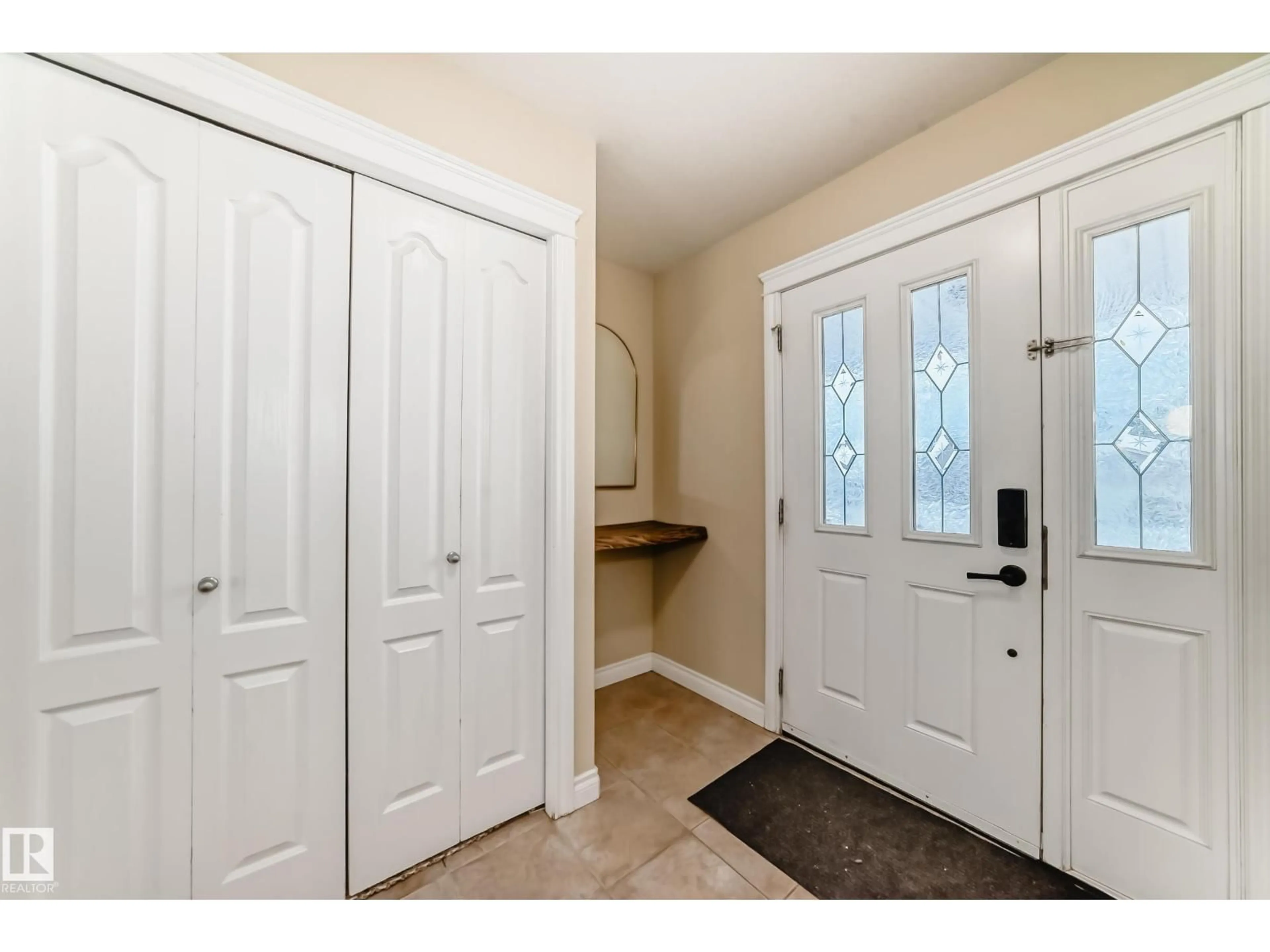 Indoor entryway for 5113 BON ACRES CR, Bon Accord Alberta T0A0K0