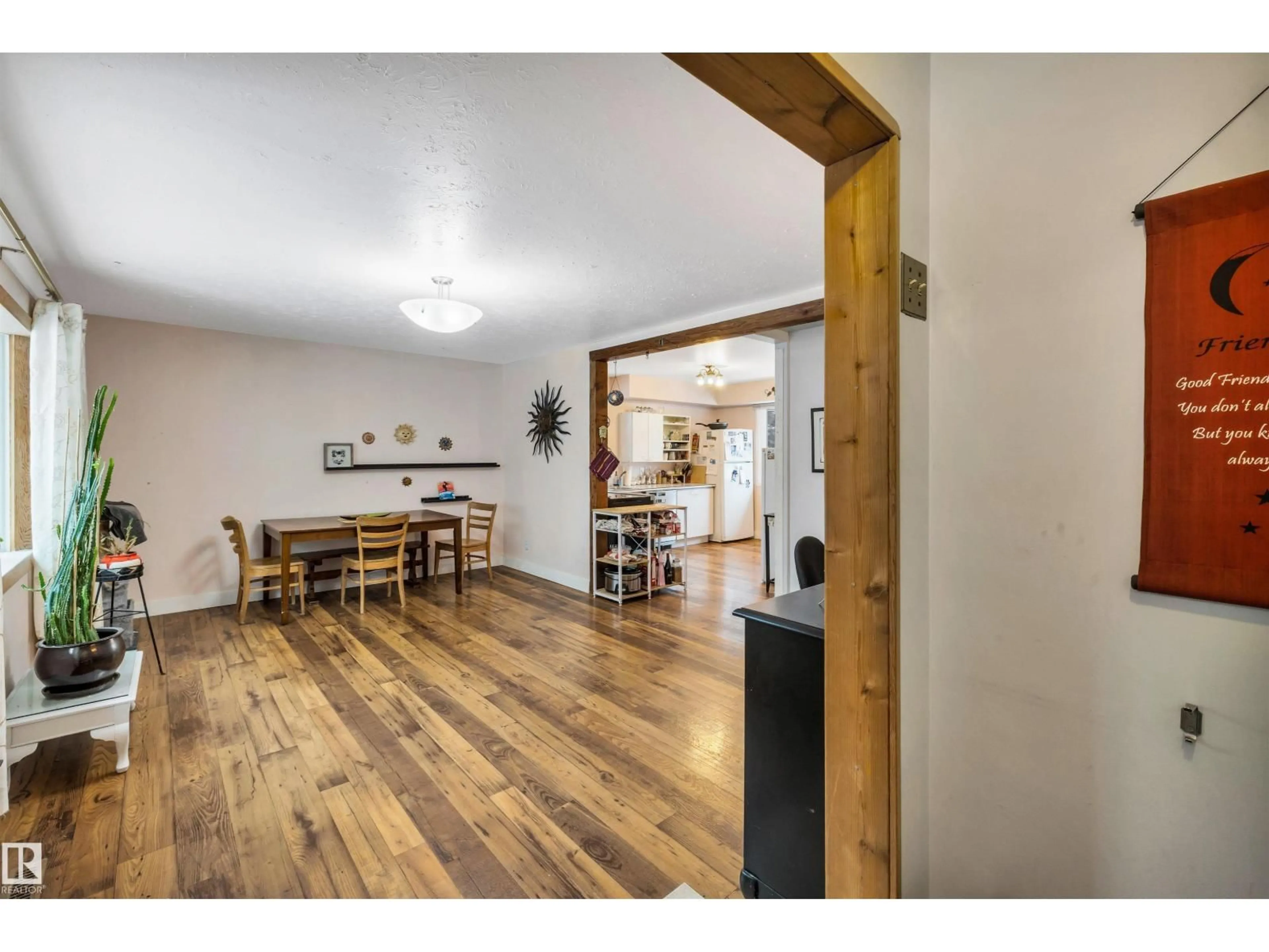 Unknown for 12237 47 ST, Edmonton Alberta T5W2X6