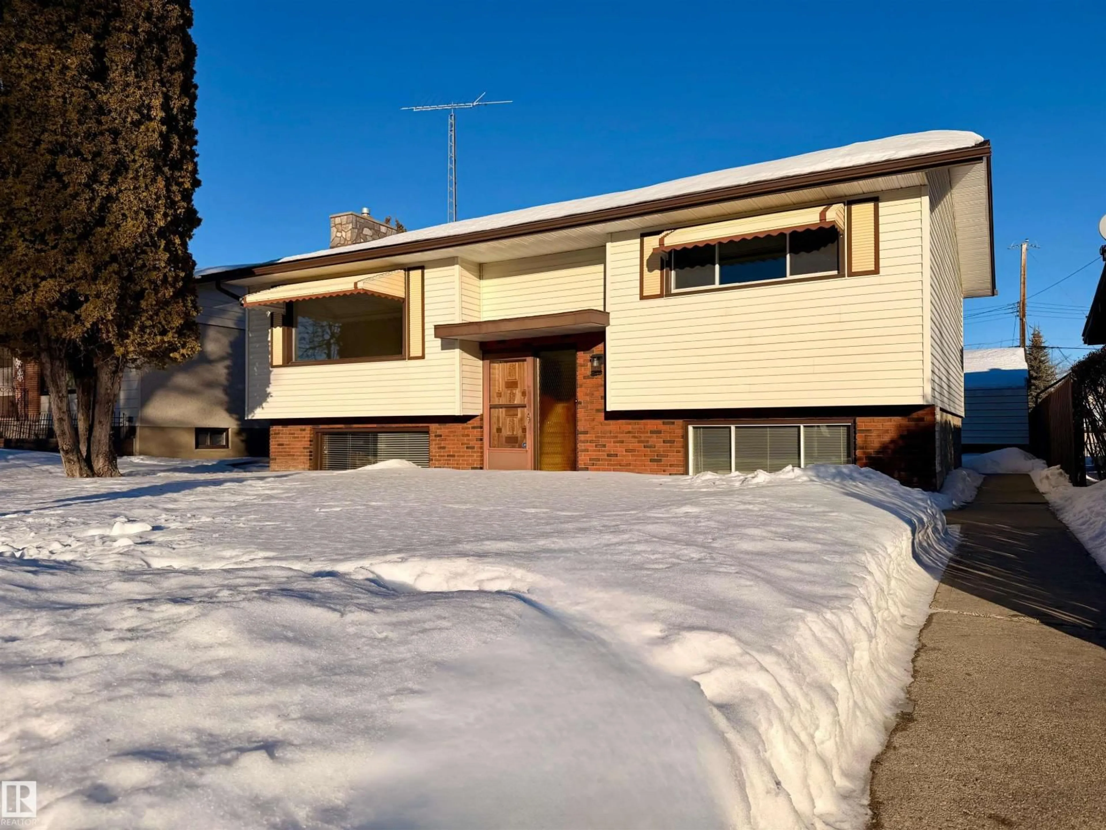 Unknown for 4508 44 AV, Drayton Valley Alberta T7A1G7