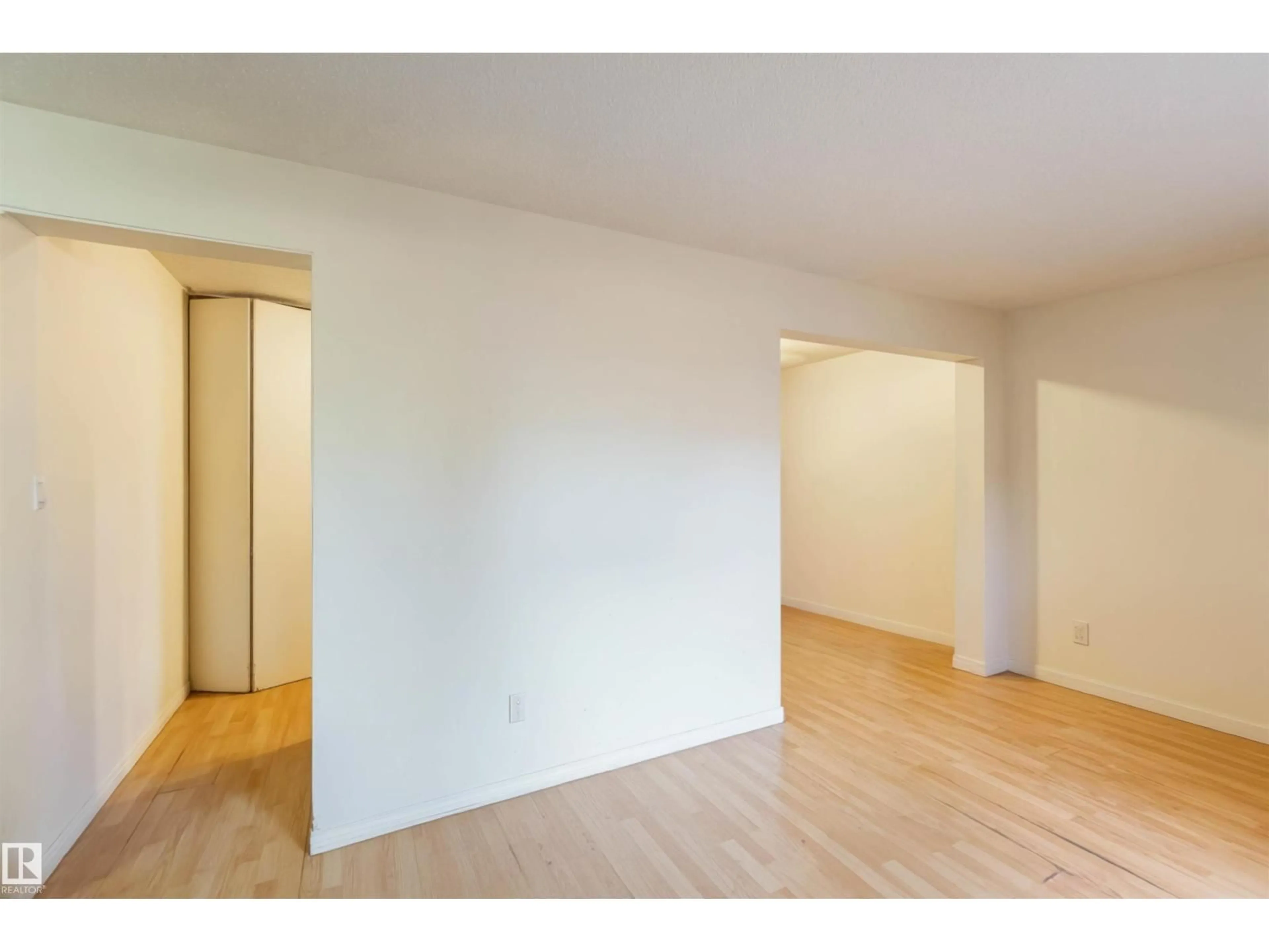 A pic of a room for 14205 82 ST, Edmonton Alberta T5E2V7