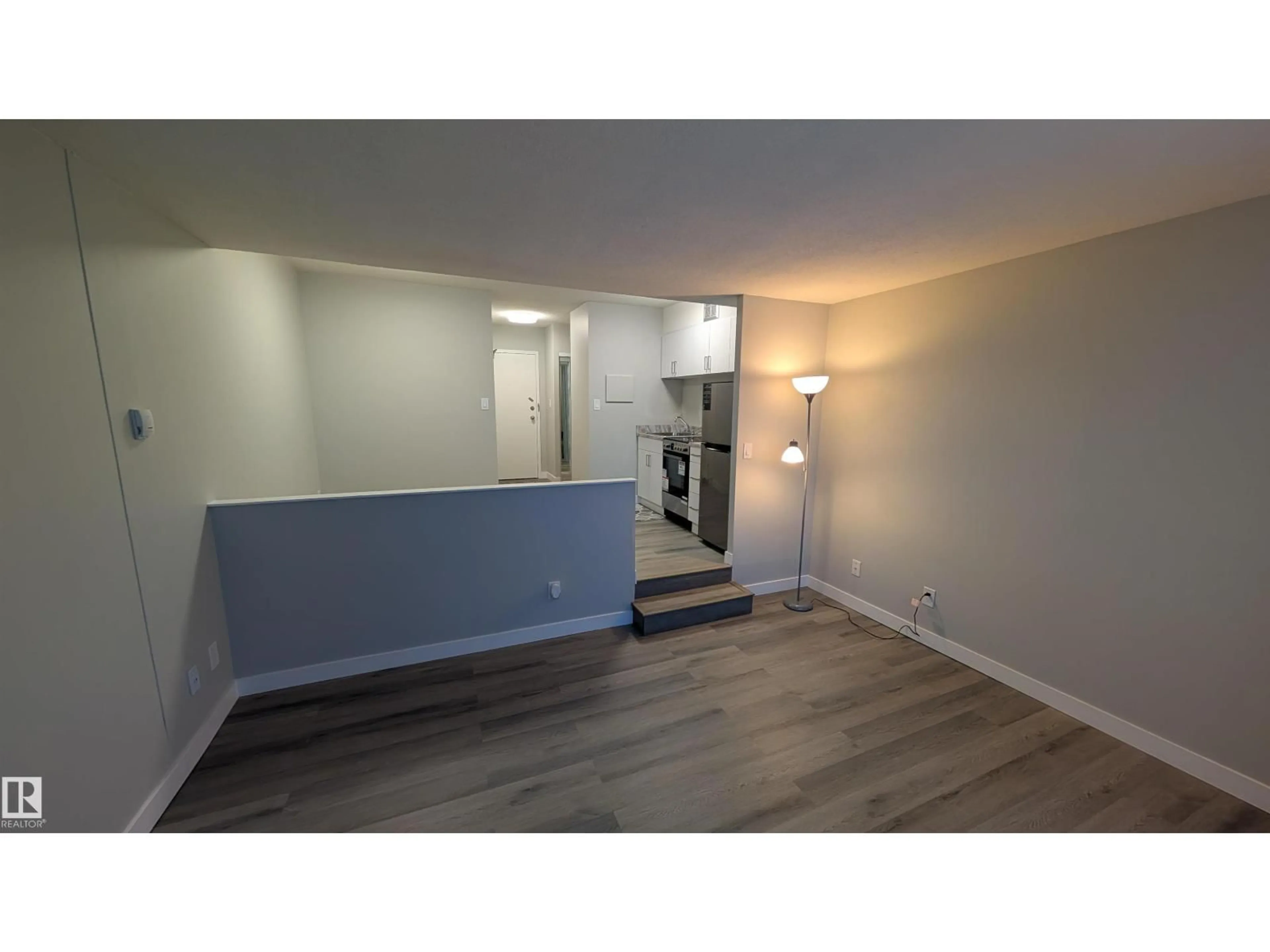 A pic of a room for 714 - 10160 114 ST, Edmonton Alberta T5K2L2