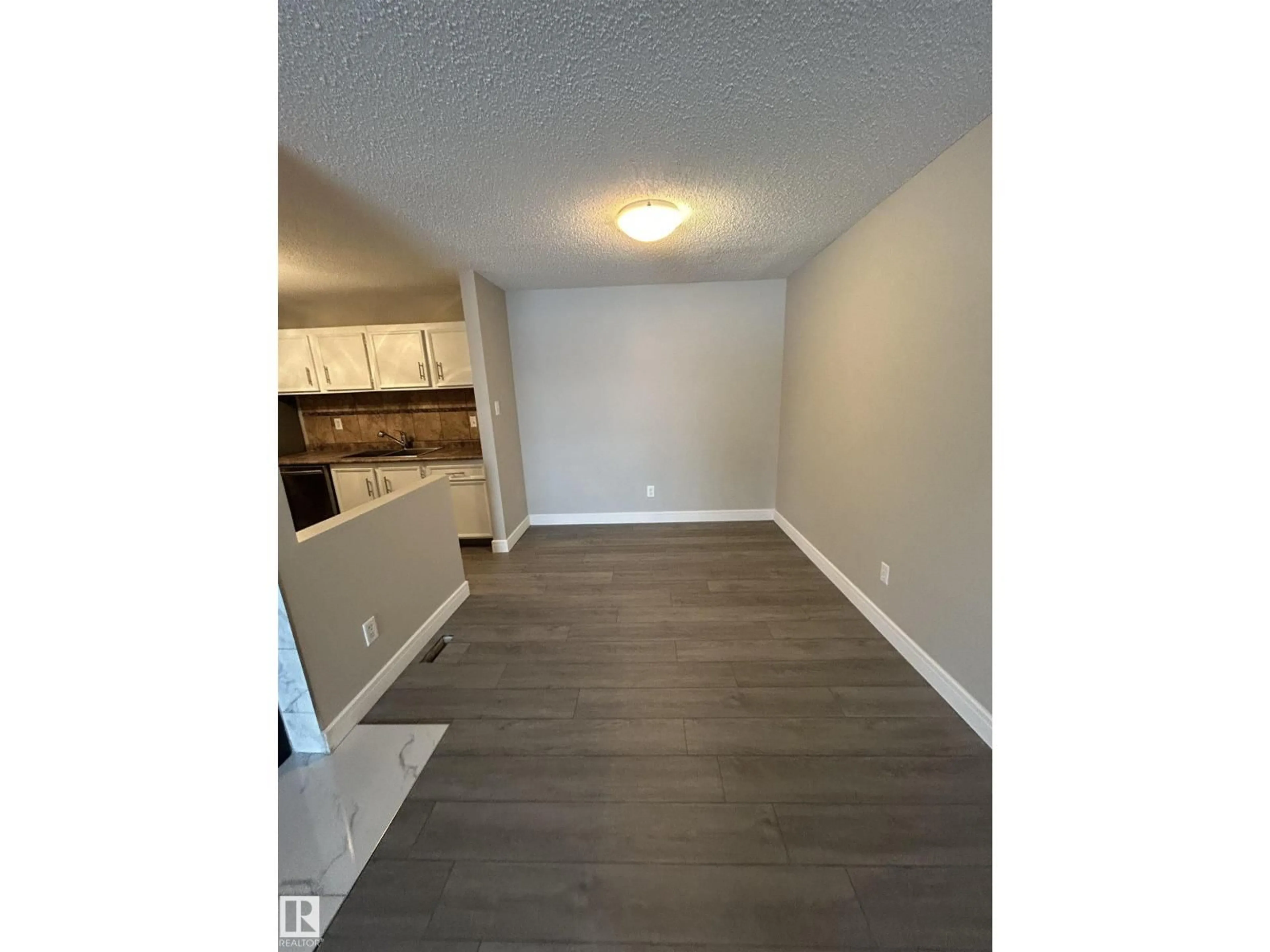 A pic of a room for 53 14620 26 ST NW, Edmonton Alberta T5Y2J9