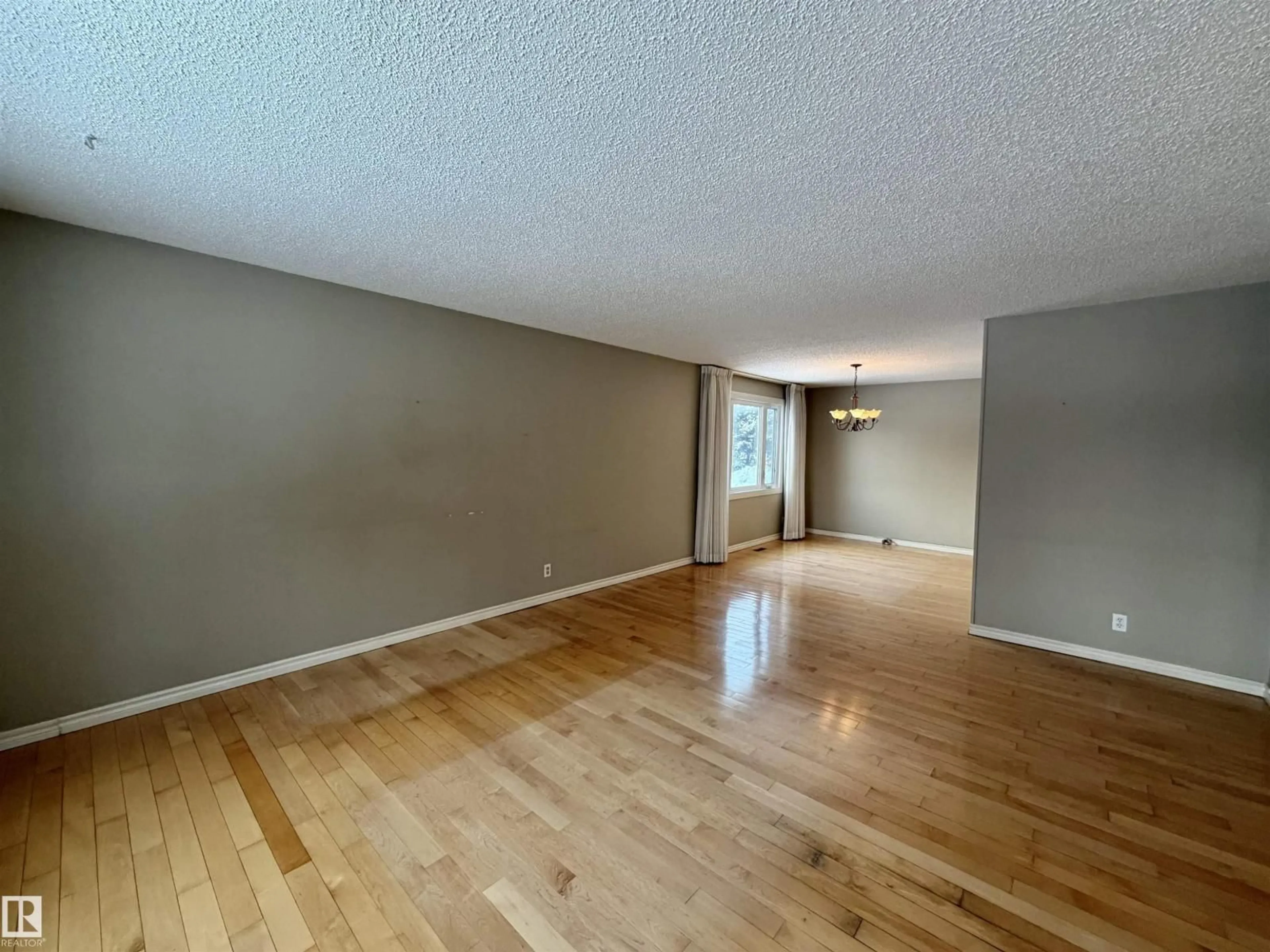 A pic of a room for NW - 11914 40 ST, Edmonton Alberta T5W2K9